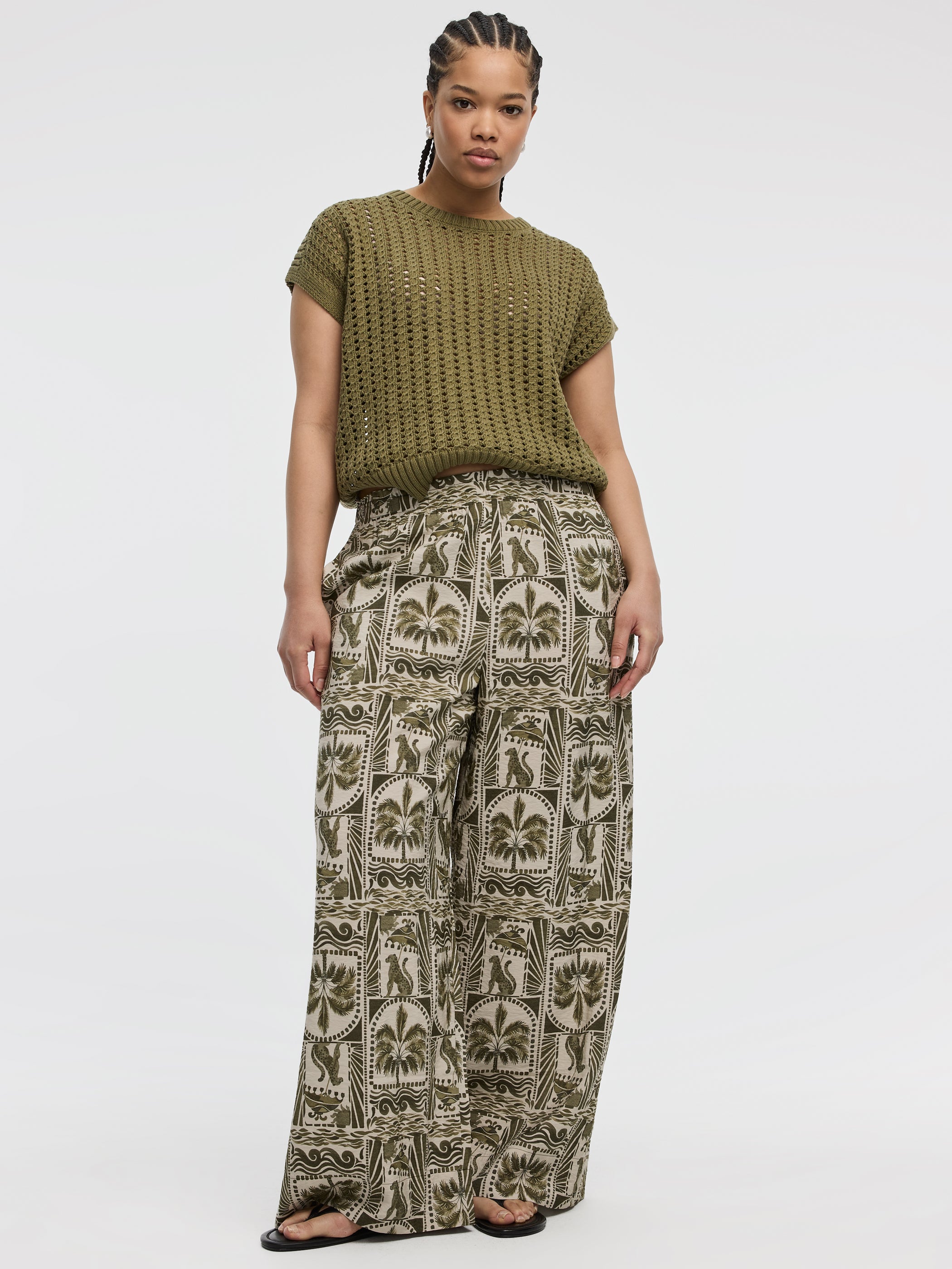 Wide-Leg High-Rise Pull-On Pant