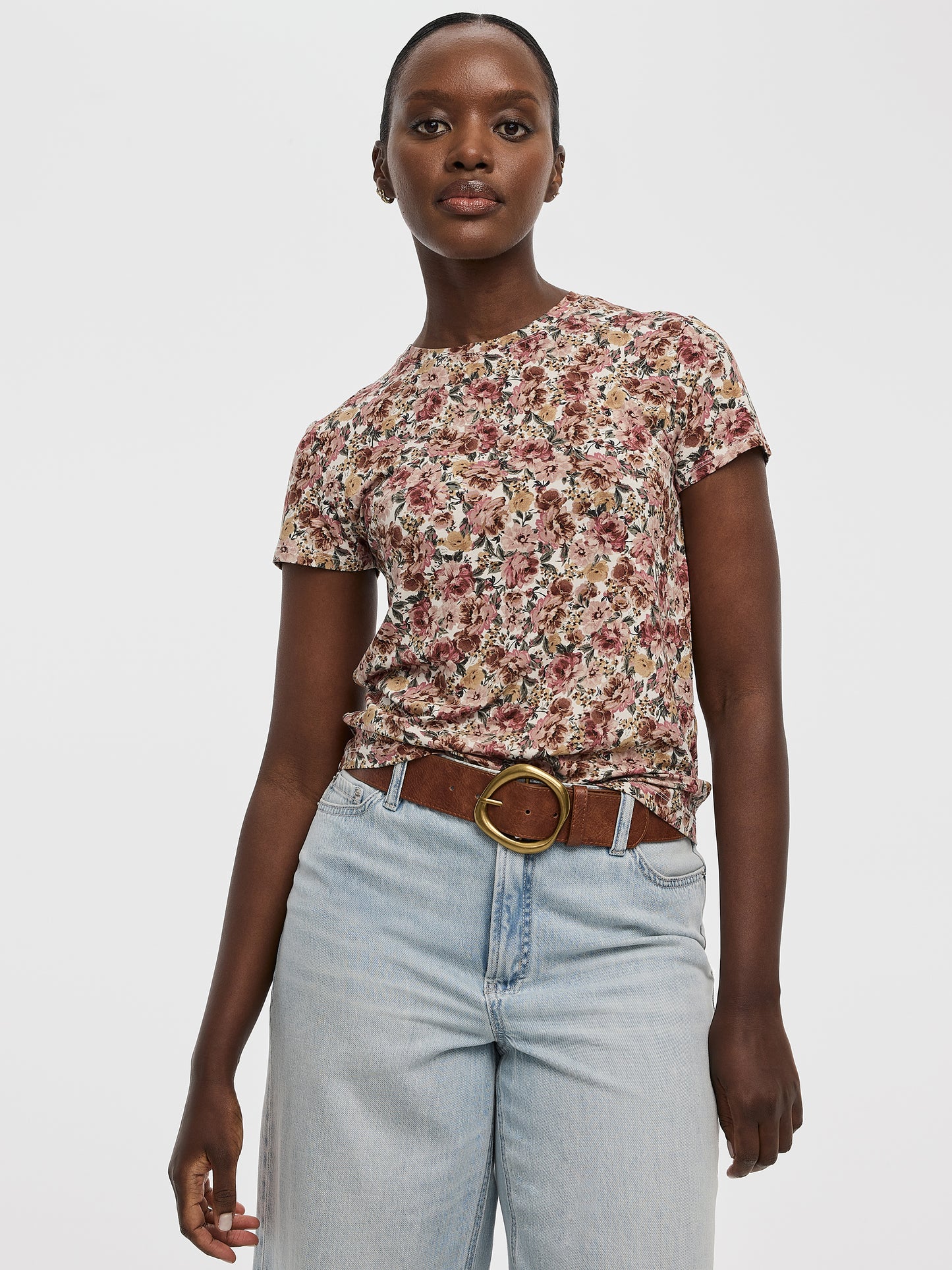 Crew-Neck Tee - R Essentials