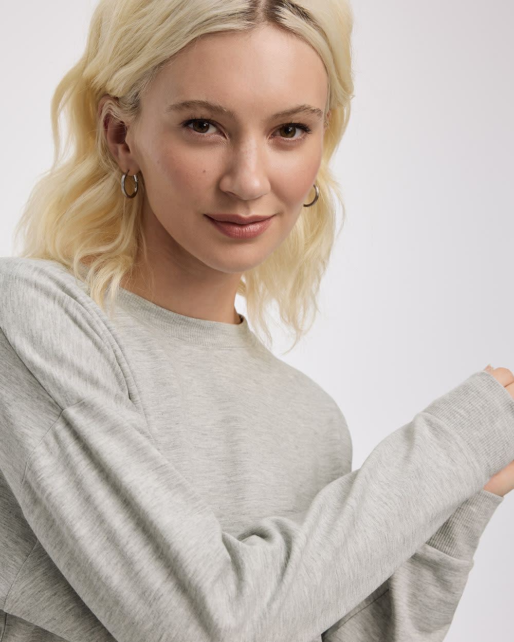 Long-Sleeve Crew-Neck Sweatshirt - R Essentials