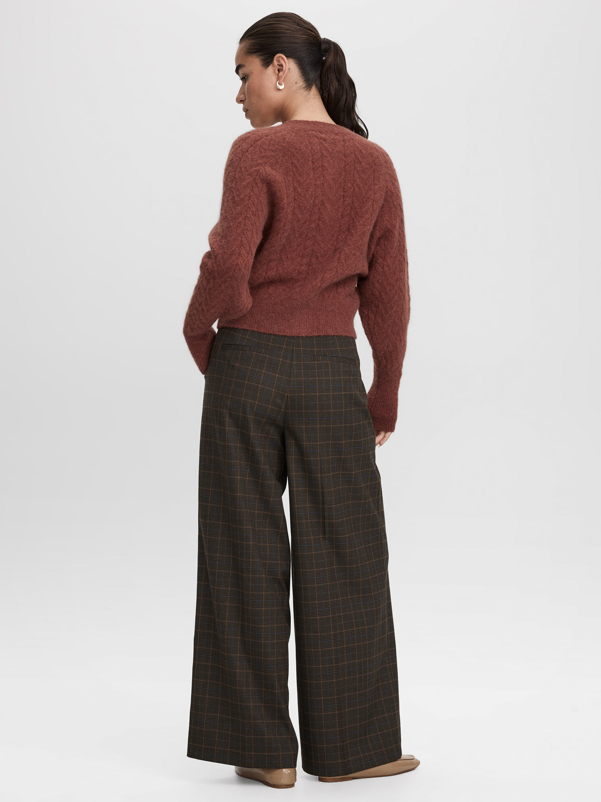 Long-Sleeve Crew-Neck Cable-Stitch Cardigan
