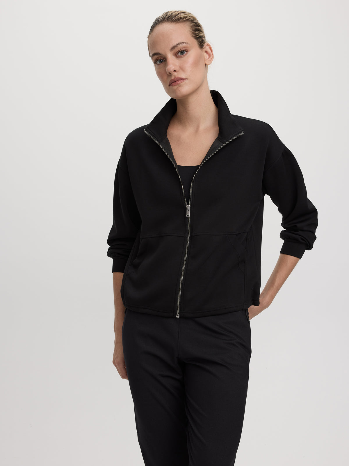 Mock-Neck Zipped Jacket - HYLUX - Hyba