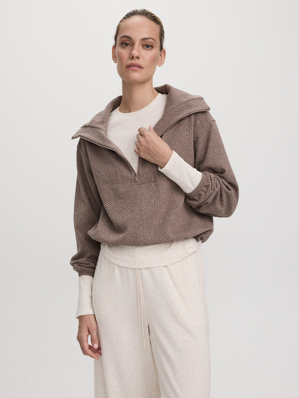 Half-Zip Textured Pullover - Hyba