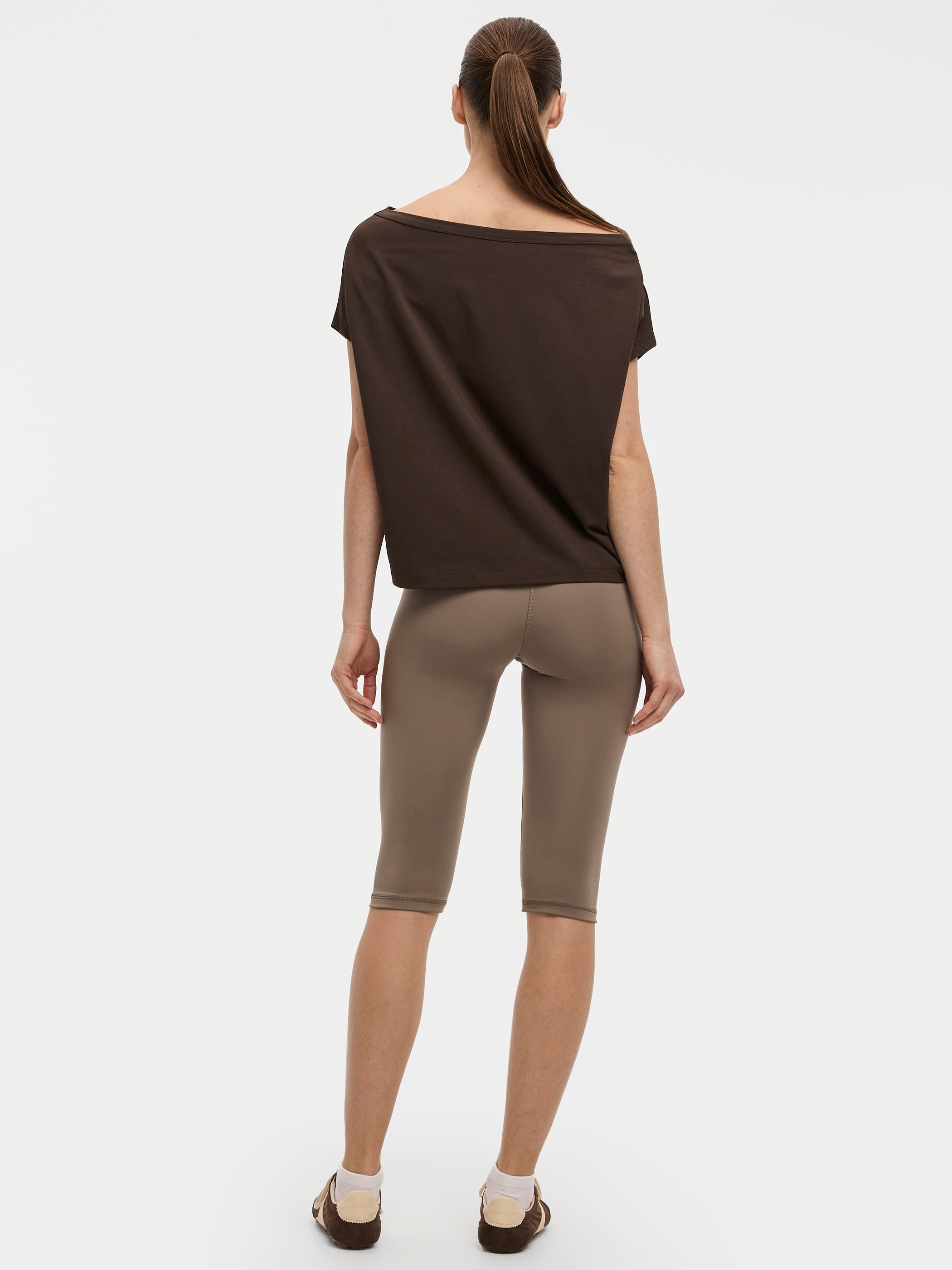 Off-the-Shoulder Short-Sleeve Top - Hyba