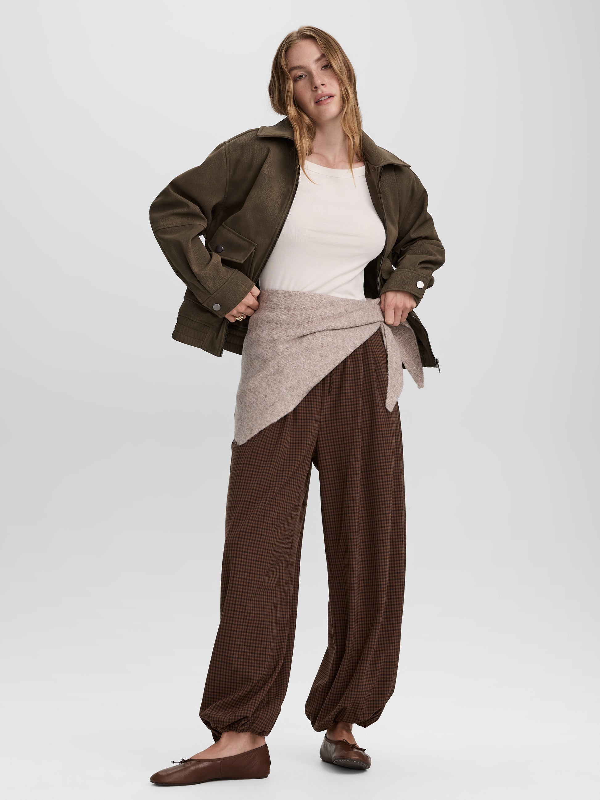 High-Rise Flowy Balloon Pant