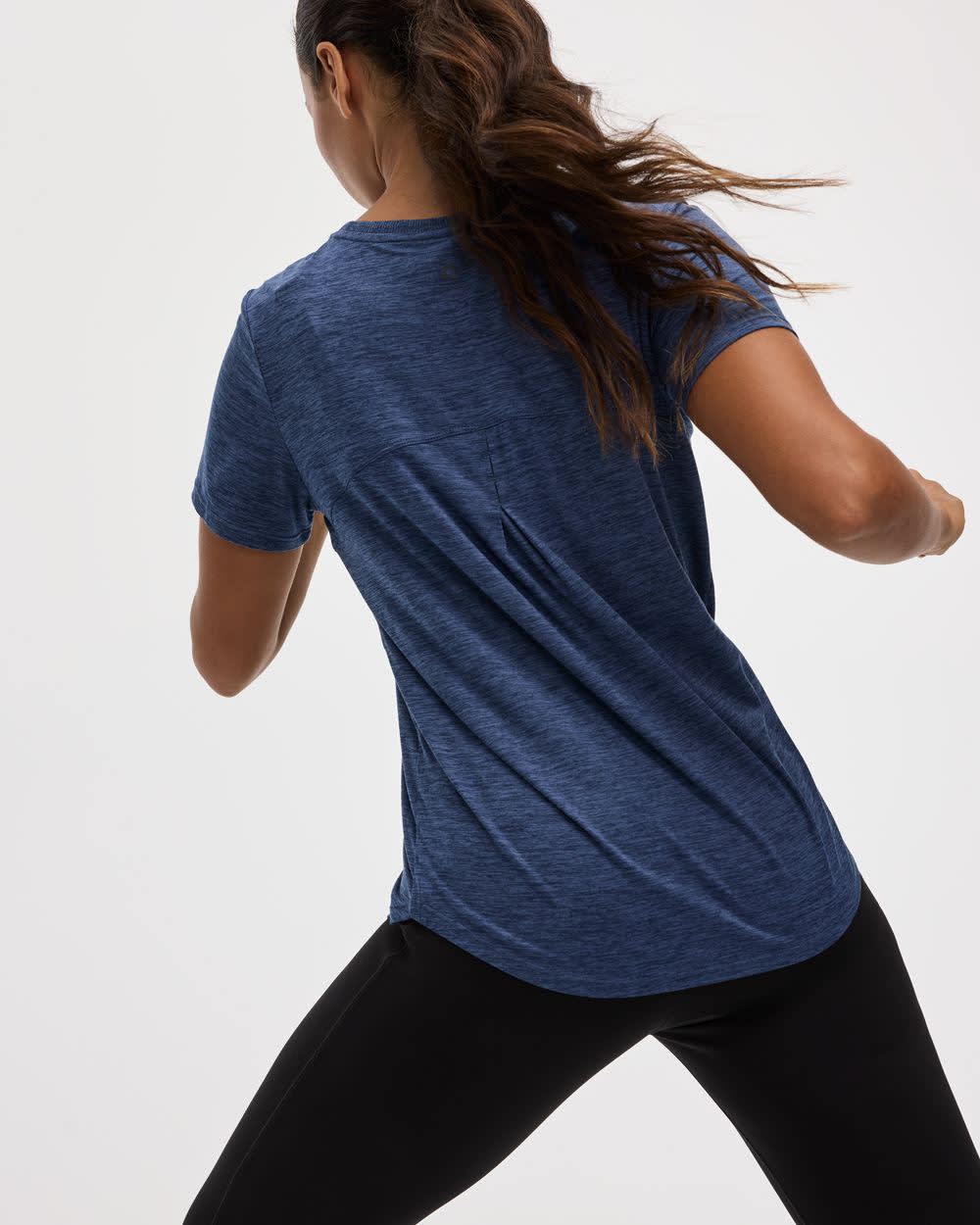 Short-Sleeve Crew-Neck Tee - DRY-LUX (R) Hyba Essentials