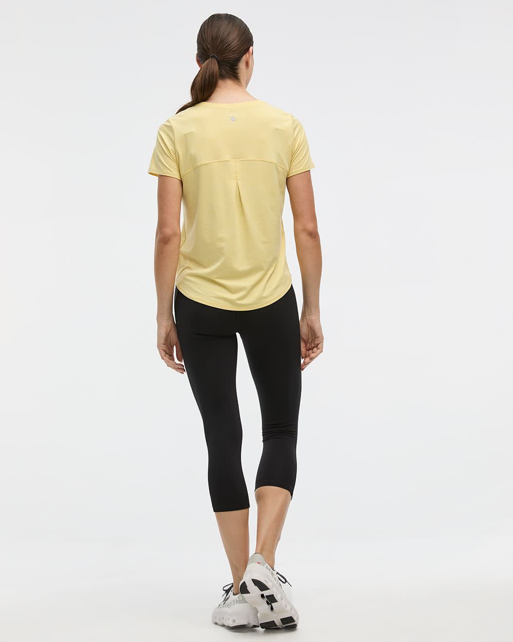 Short-Sleeve Crew-Neck Tee - DRY-LUX (R) Hyba Essentials