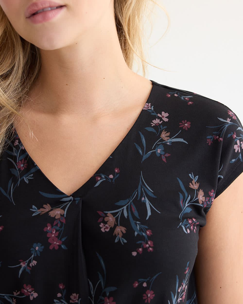 Tunique à manches très courtes et col V