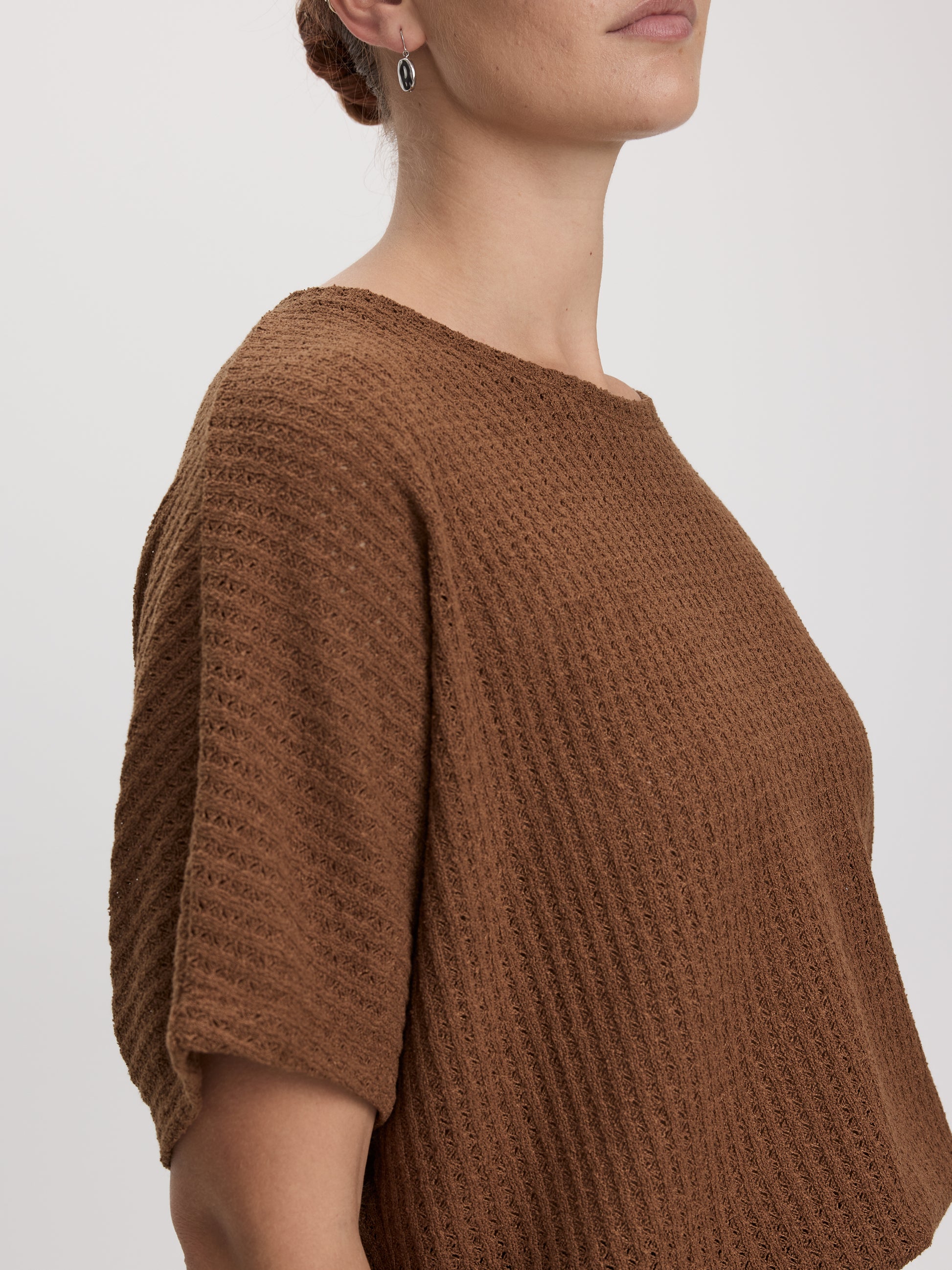 Short-Sleeve Crew-Neck T-Shirt with Pointelle Stitches