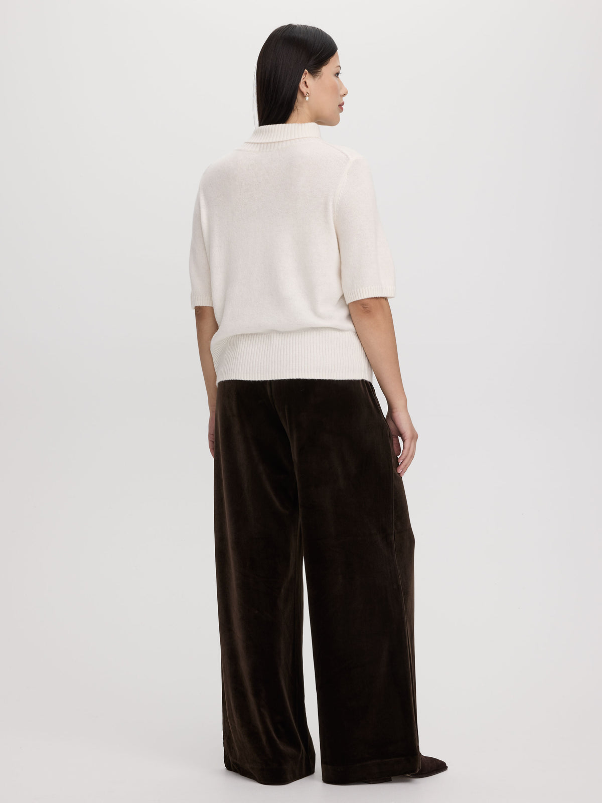 Cashmere-Blend Elbow-Sleeve Turtleneck Sweater