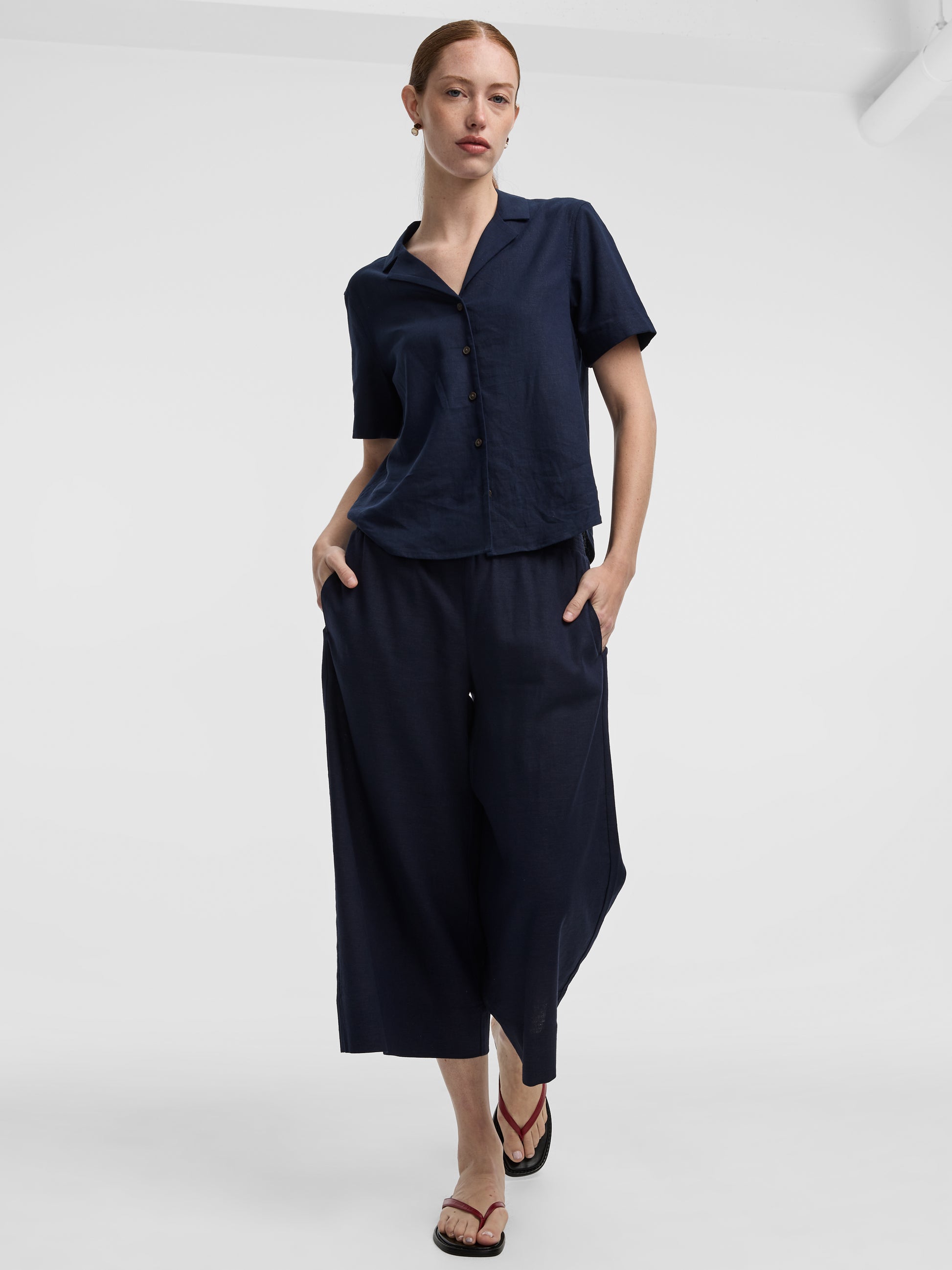 Cropped Wide-Leg Linen-Blend Pant
