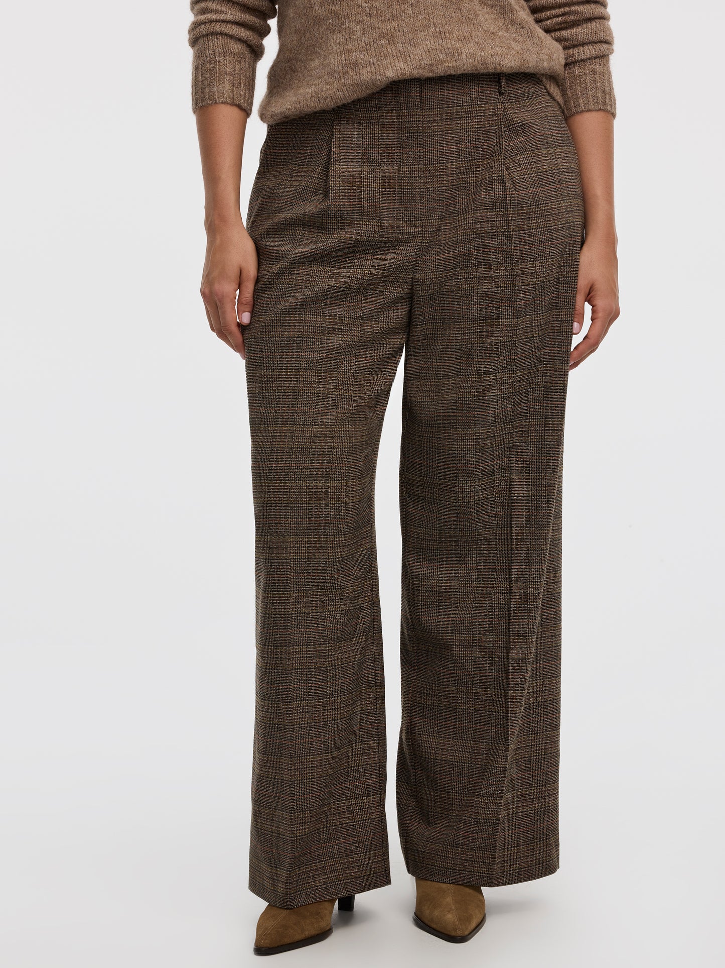 Wide-Leg High-Rise Plaid Pants - Curvy Fit