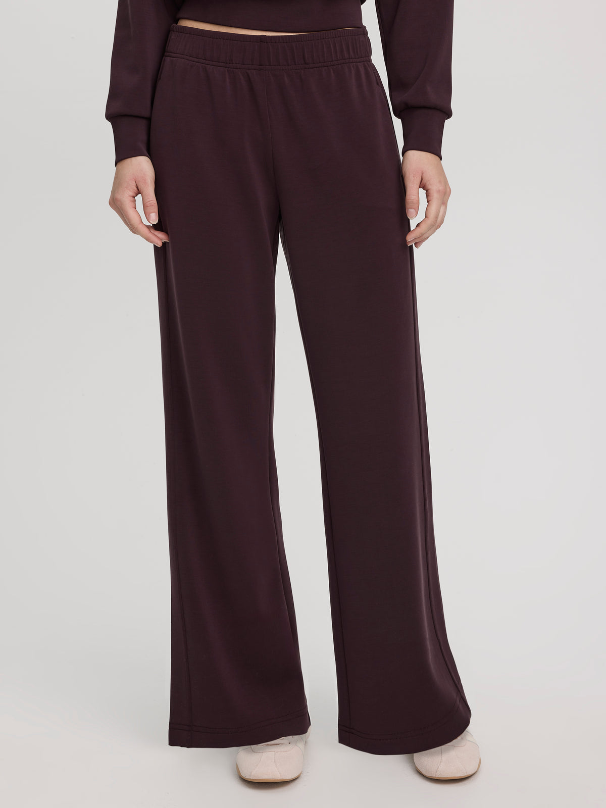 Straight-Leg Pull-On Pant - HYLUX Hyba