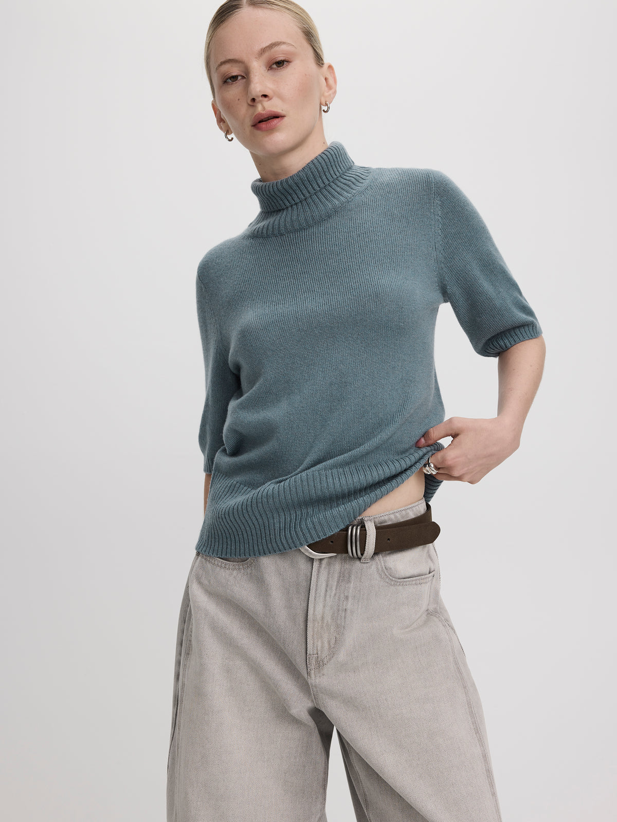 Cashmere-Blend Elbow-Sleeve Turtleneck Sweater