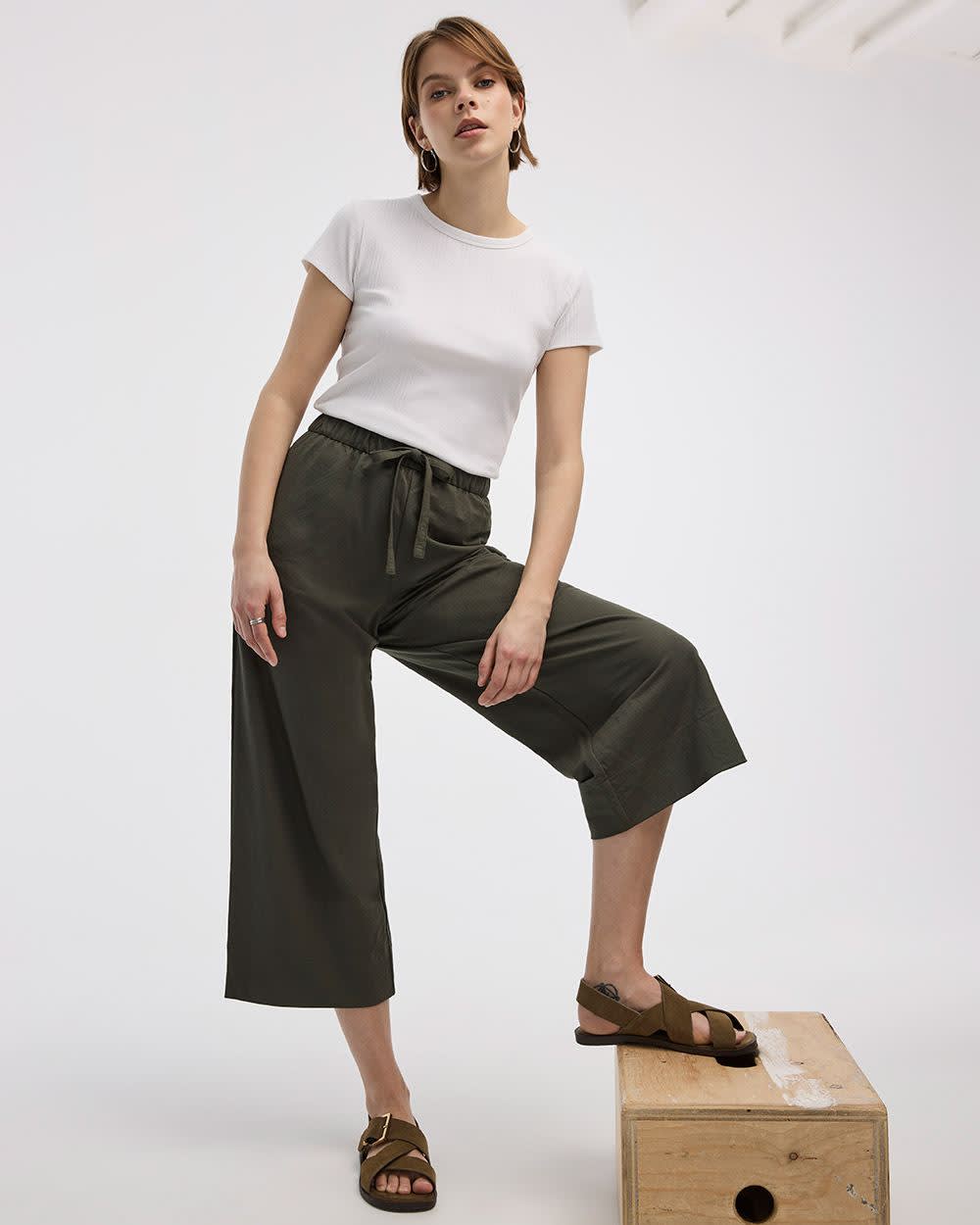 Wide-Leg Cropped Piqué Pant
