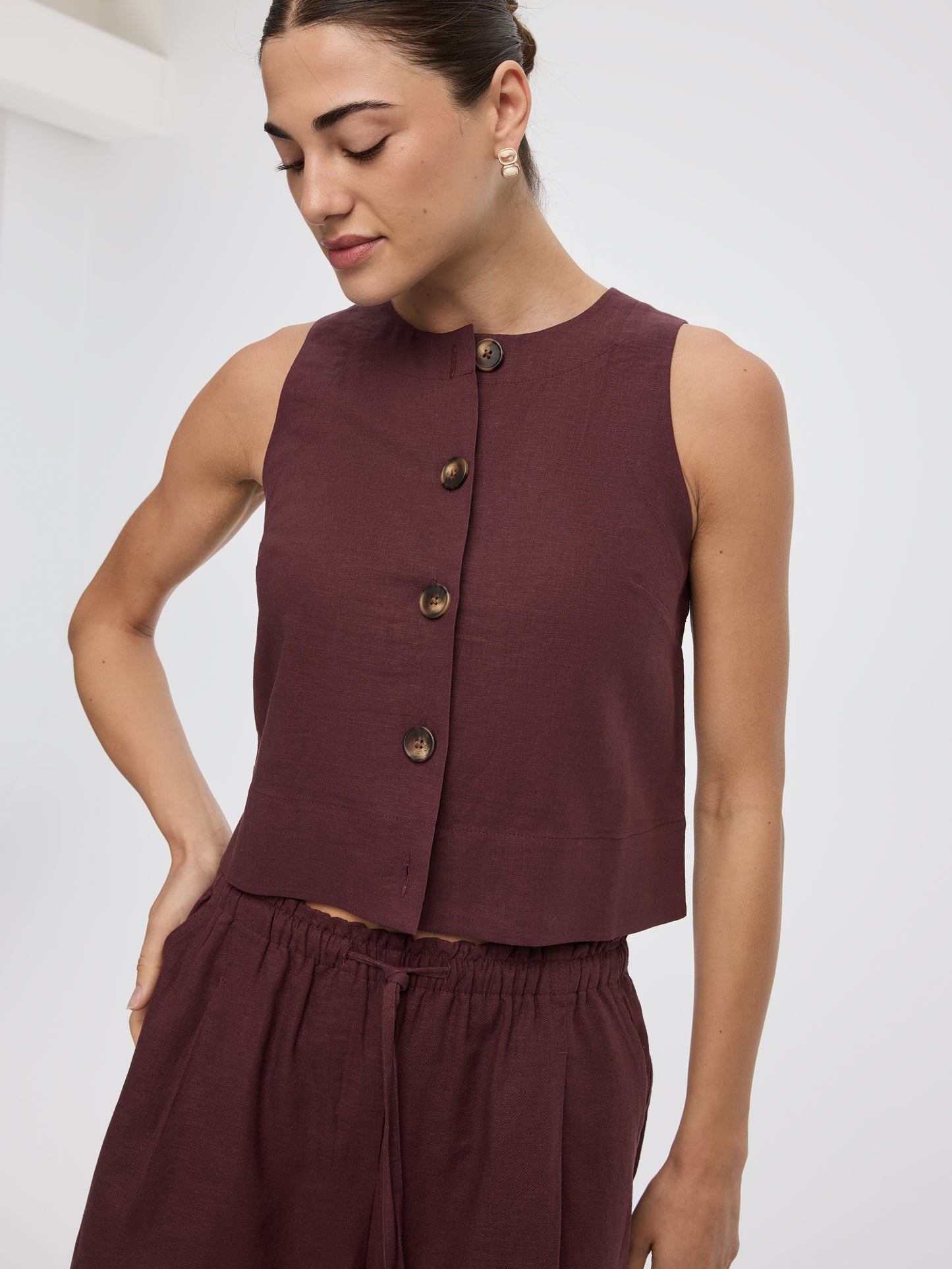Linen-Blend Vest
