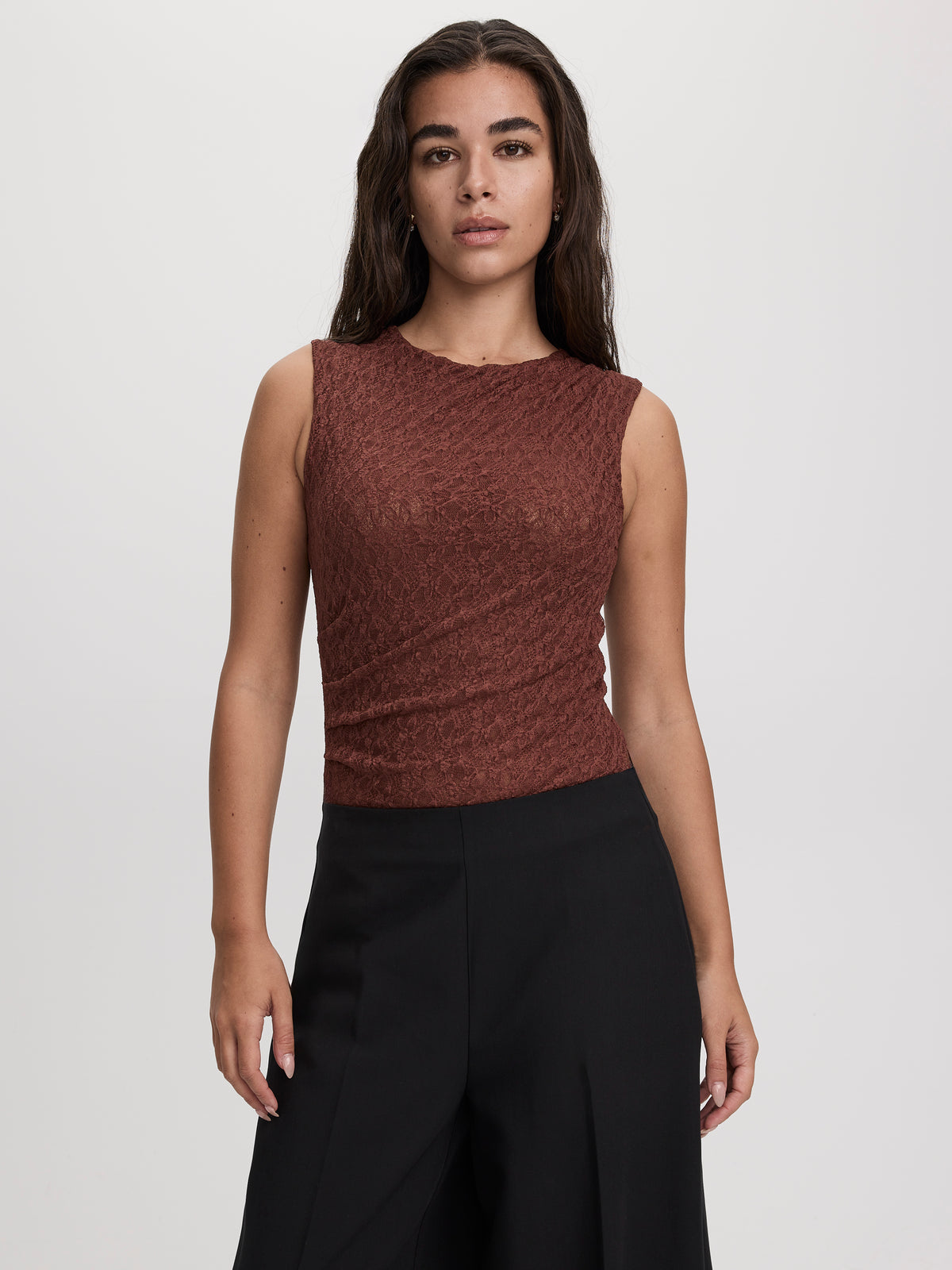 Sleeveless Crew-Neck Lace Top