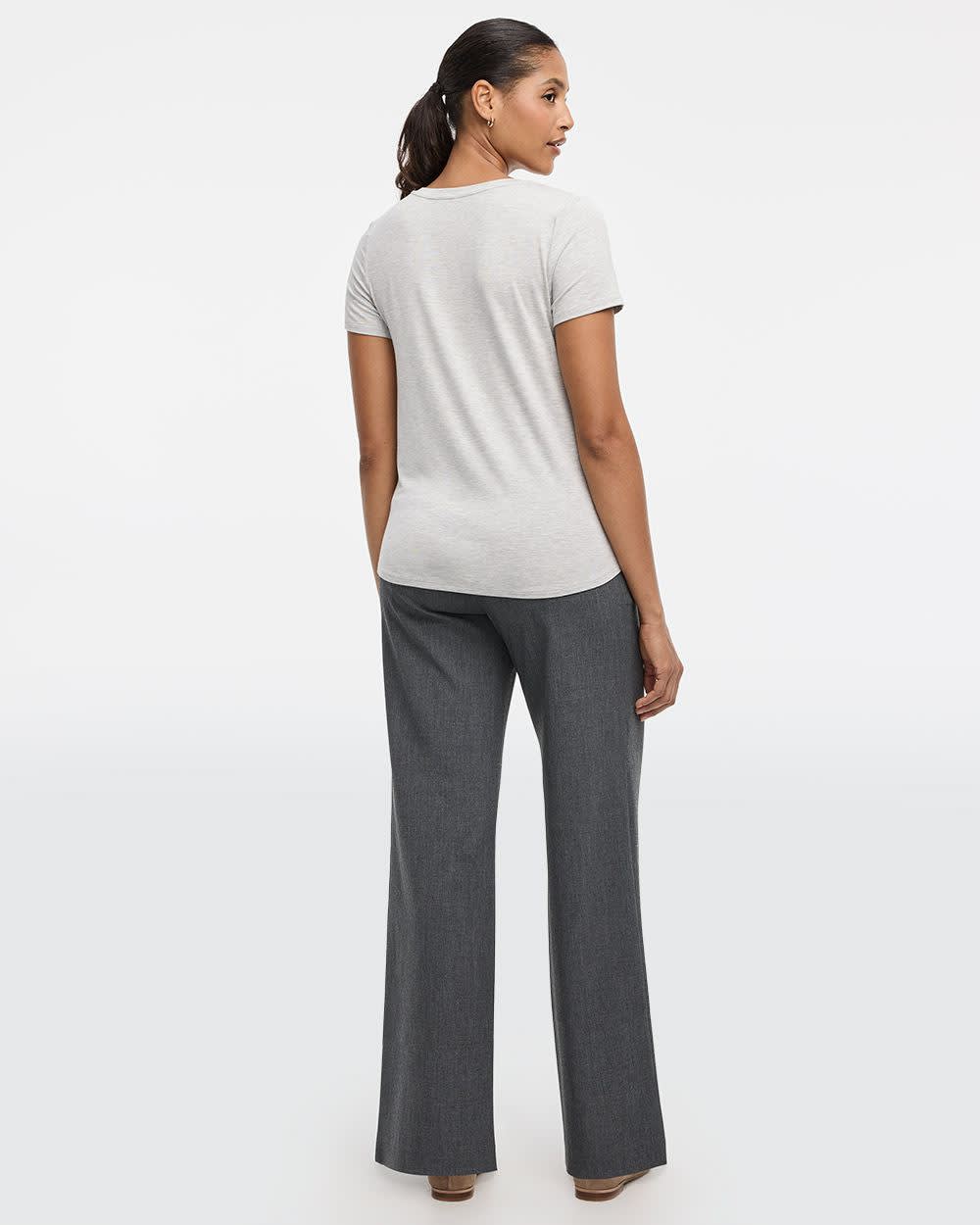 Short-Sleeve V-Neck Tee - R Essentials