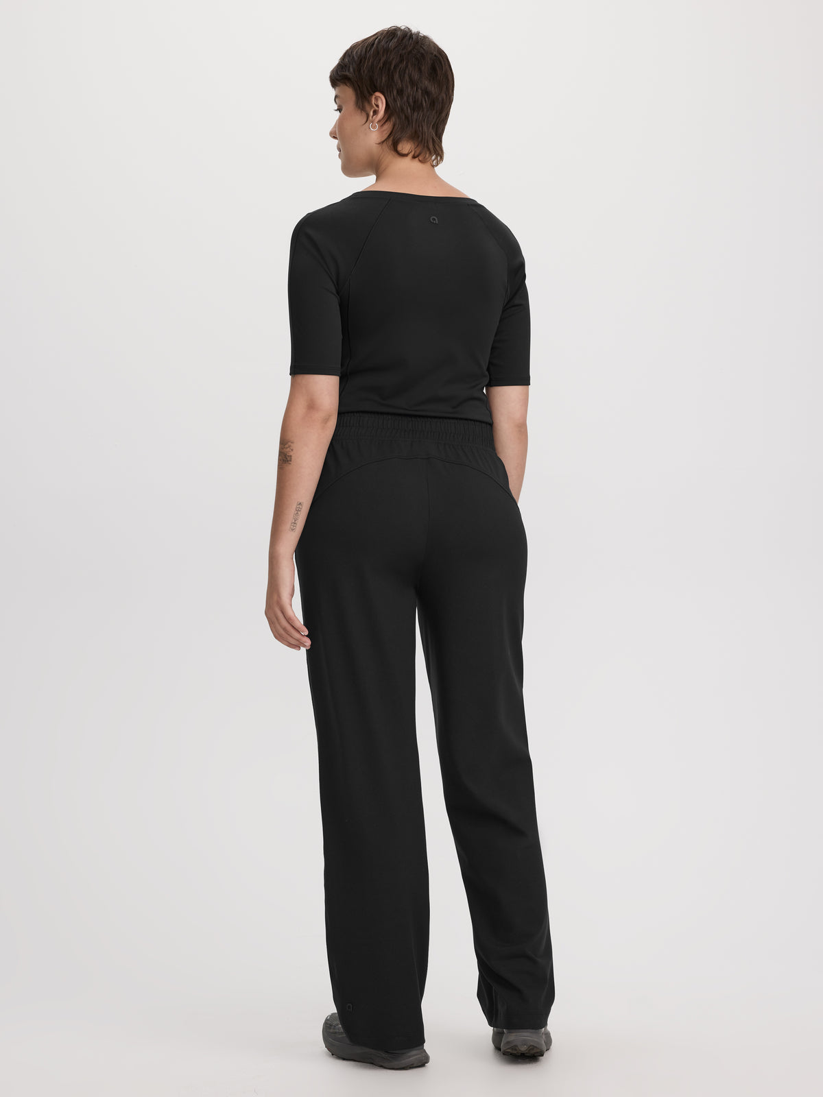 Straight-Leg Pants - Hyba
