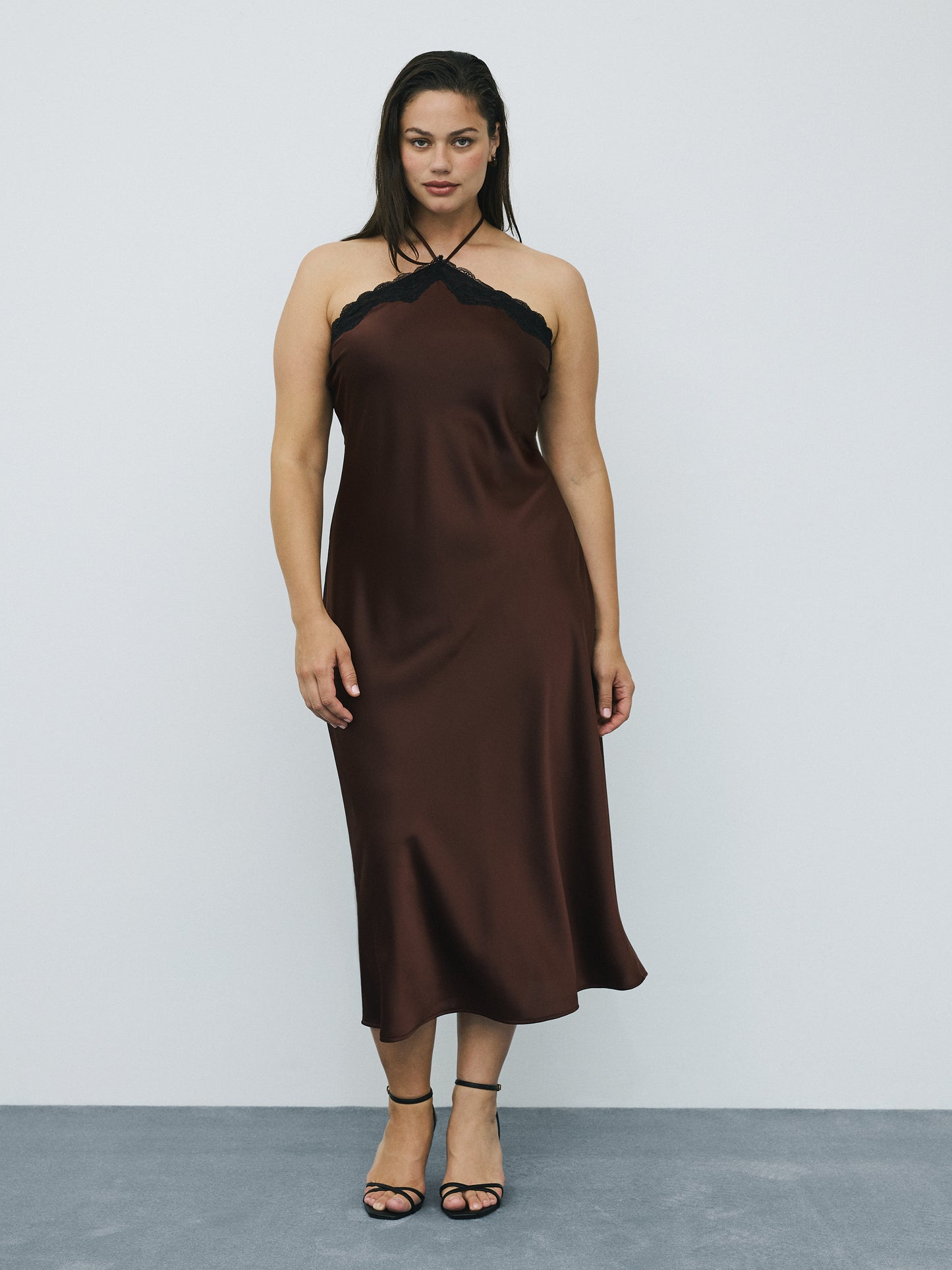 Sleeveless Halter-Neck Maxi Cocktail Dress
