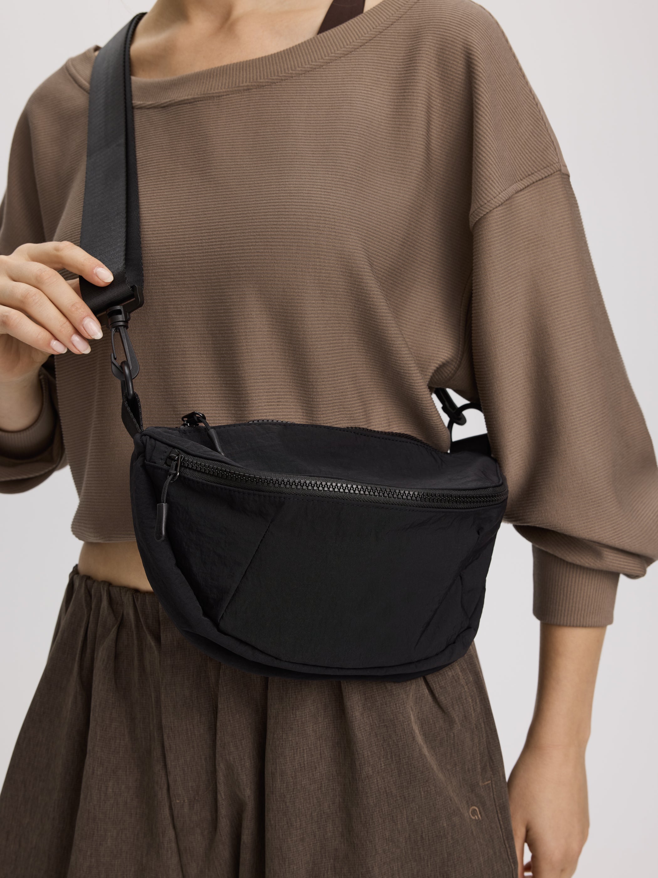 Women’s Nylon Cross-Body Bag – Sleek & Practical | Hyba by Reitmans