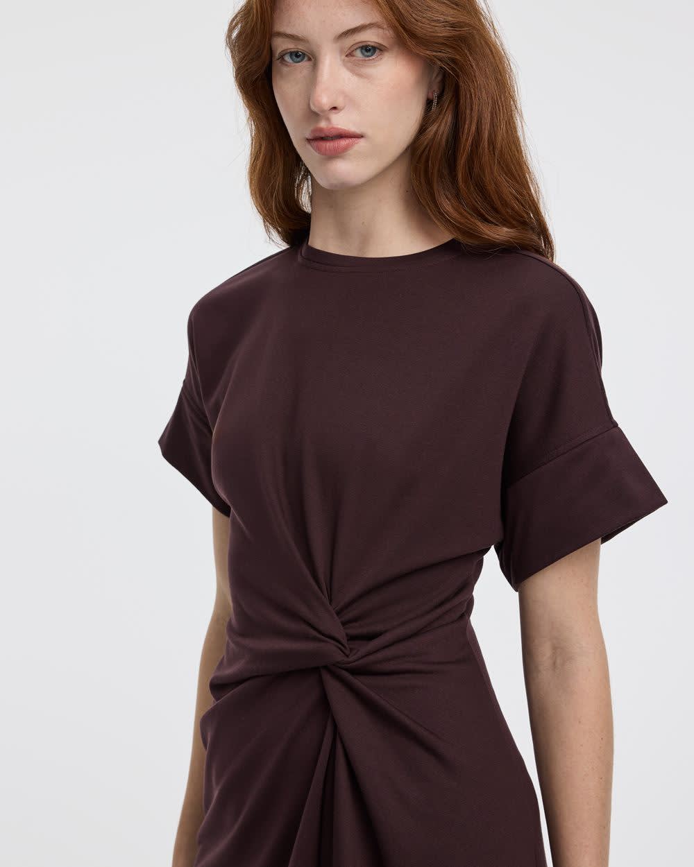 Short-Sleeve Fitted Dress with Knot Detail | Regular | Reitmans Short-Sleeve Fitted Dress with Knot Detail | Regular | Reitmans