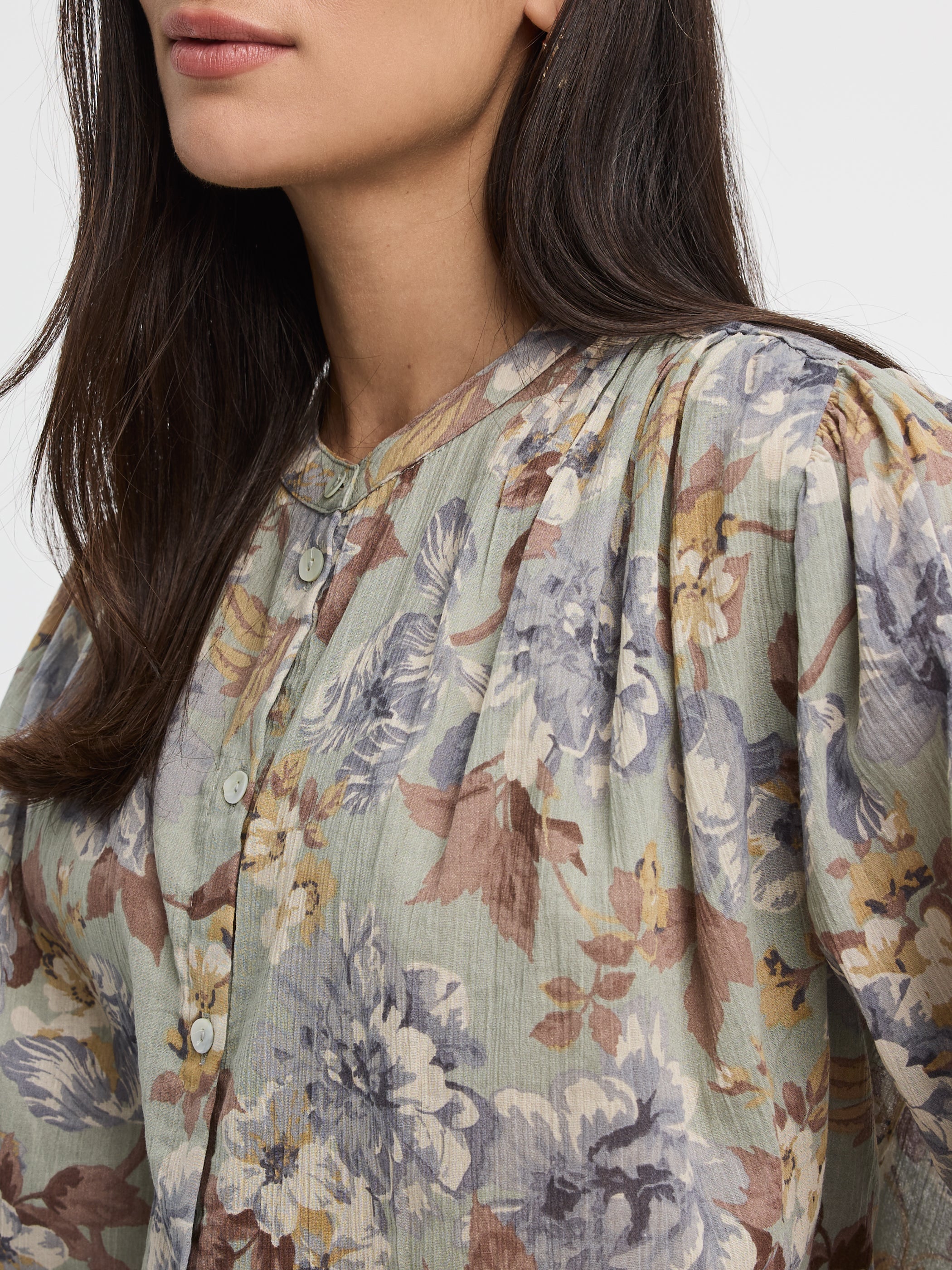 Blouse en gaze à boutonner à col rond
