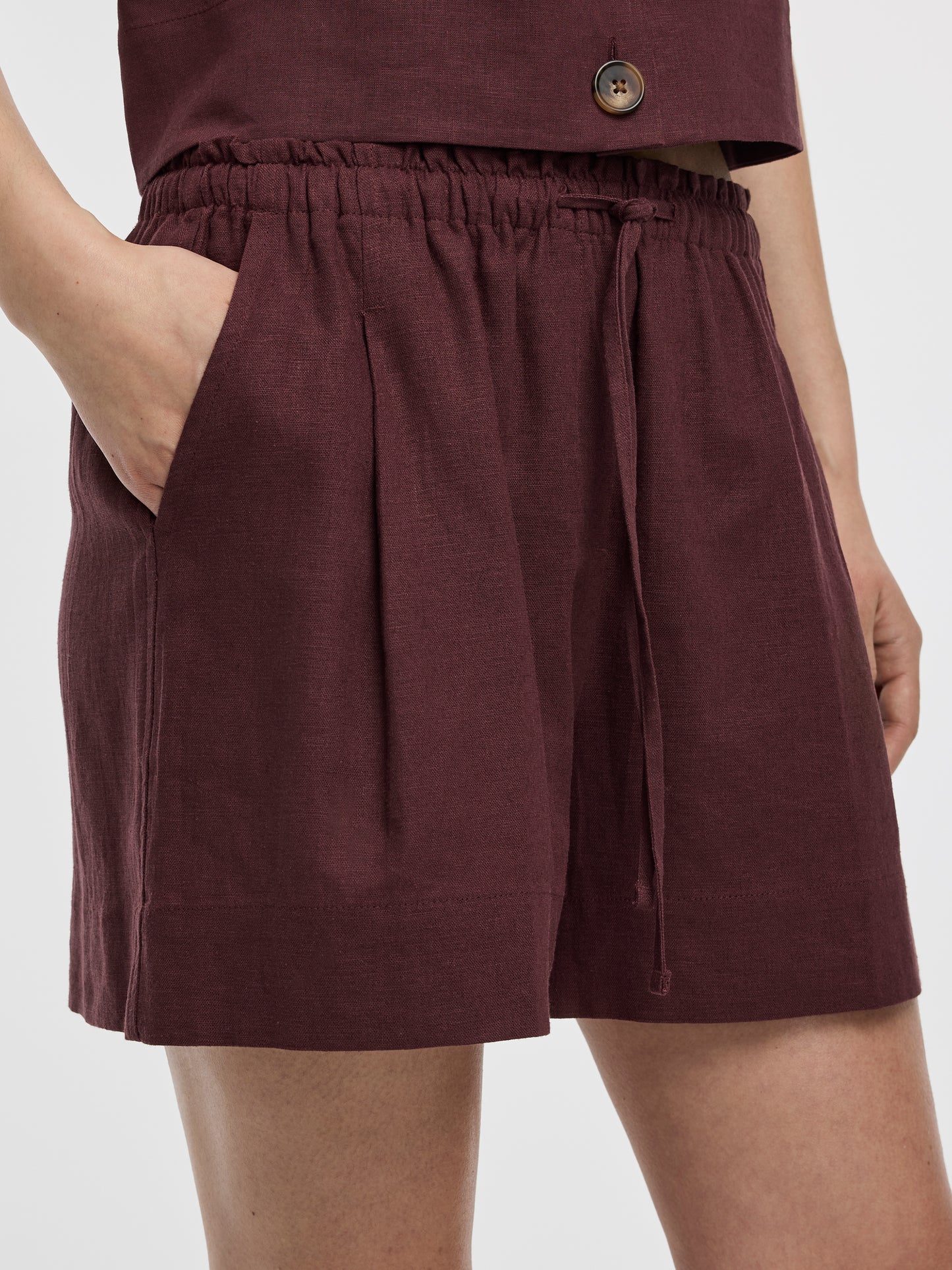 Linen-Blend Shorts with Elastic Waistband