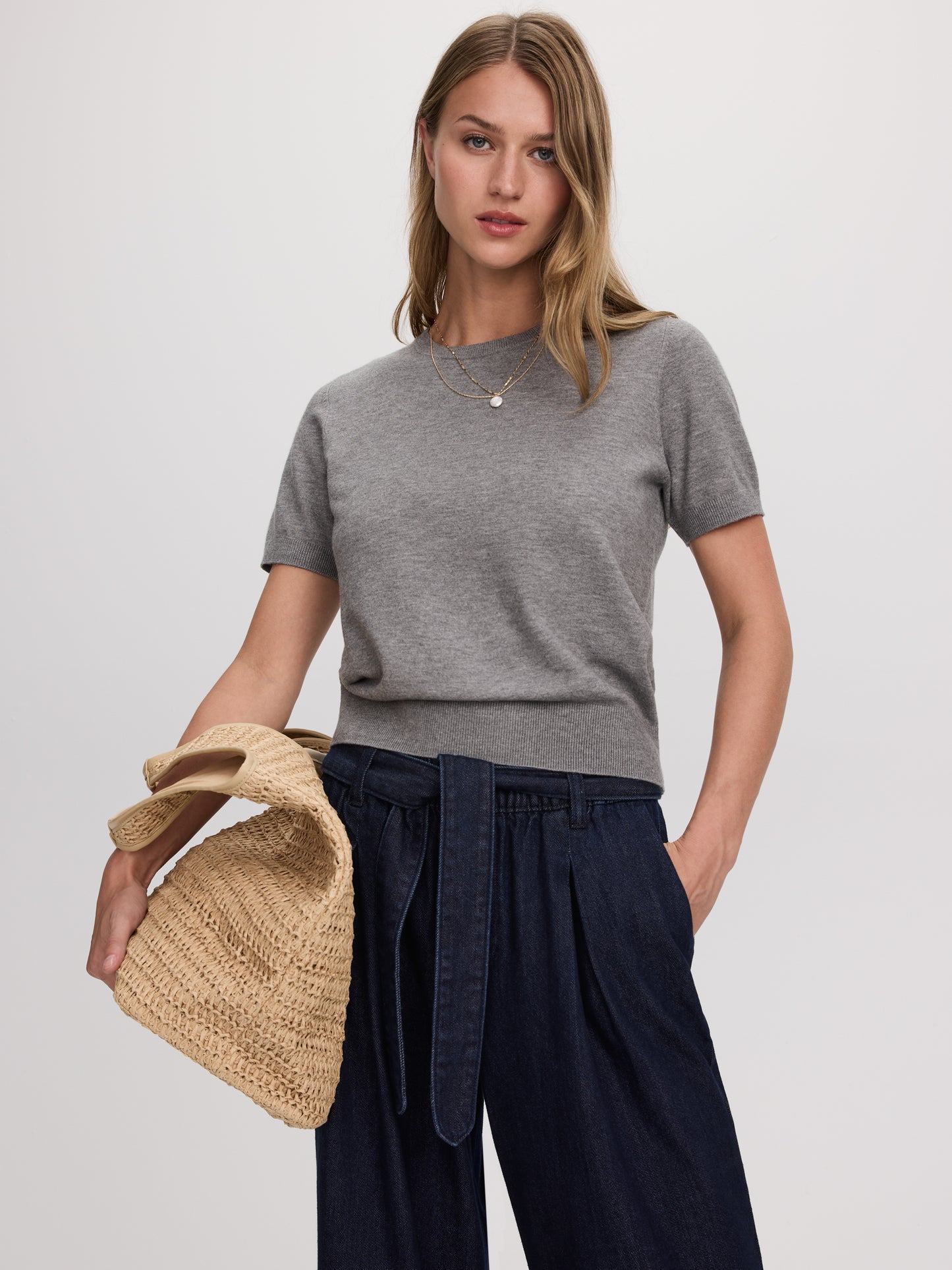 Short-Sleeve Crew-Neck Sweater - R Essentials