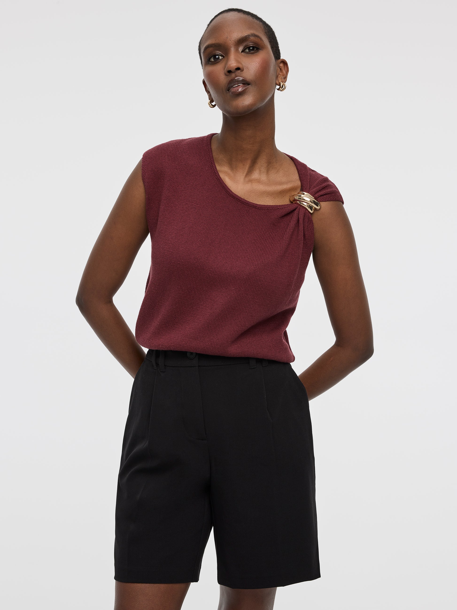 Extended-Sleeve Crew-Neck Sweater with Brooch