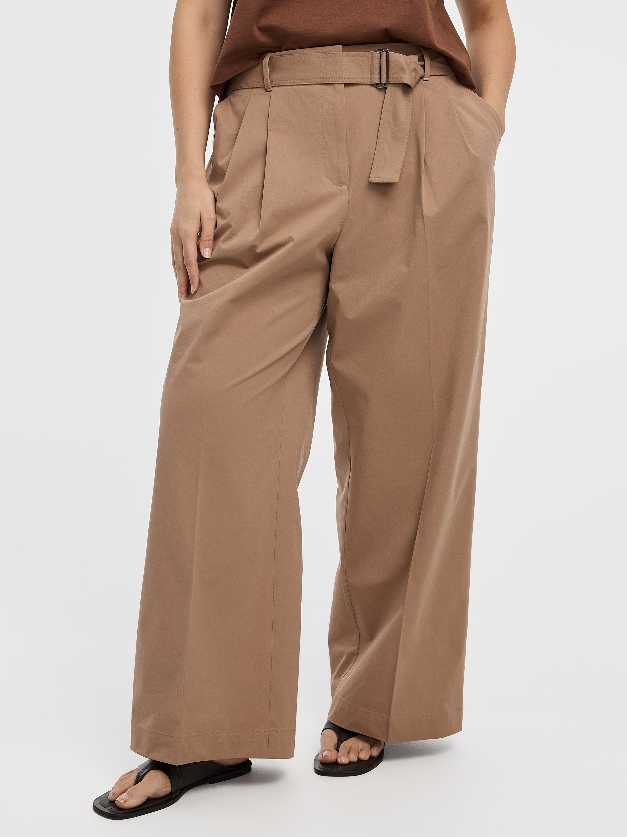 YOKE　HIGH WAIST BELTED PANTS Women's Wide-Leg Belted Pant – Techno Twill, High Rise | Reitmans
