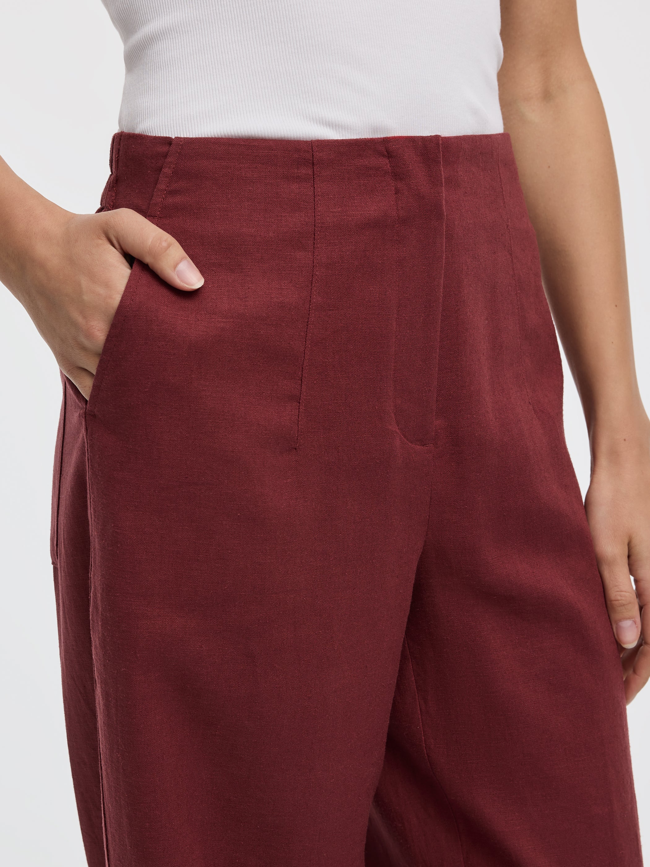 Linen Blend Barrel Pant