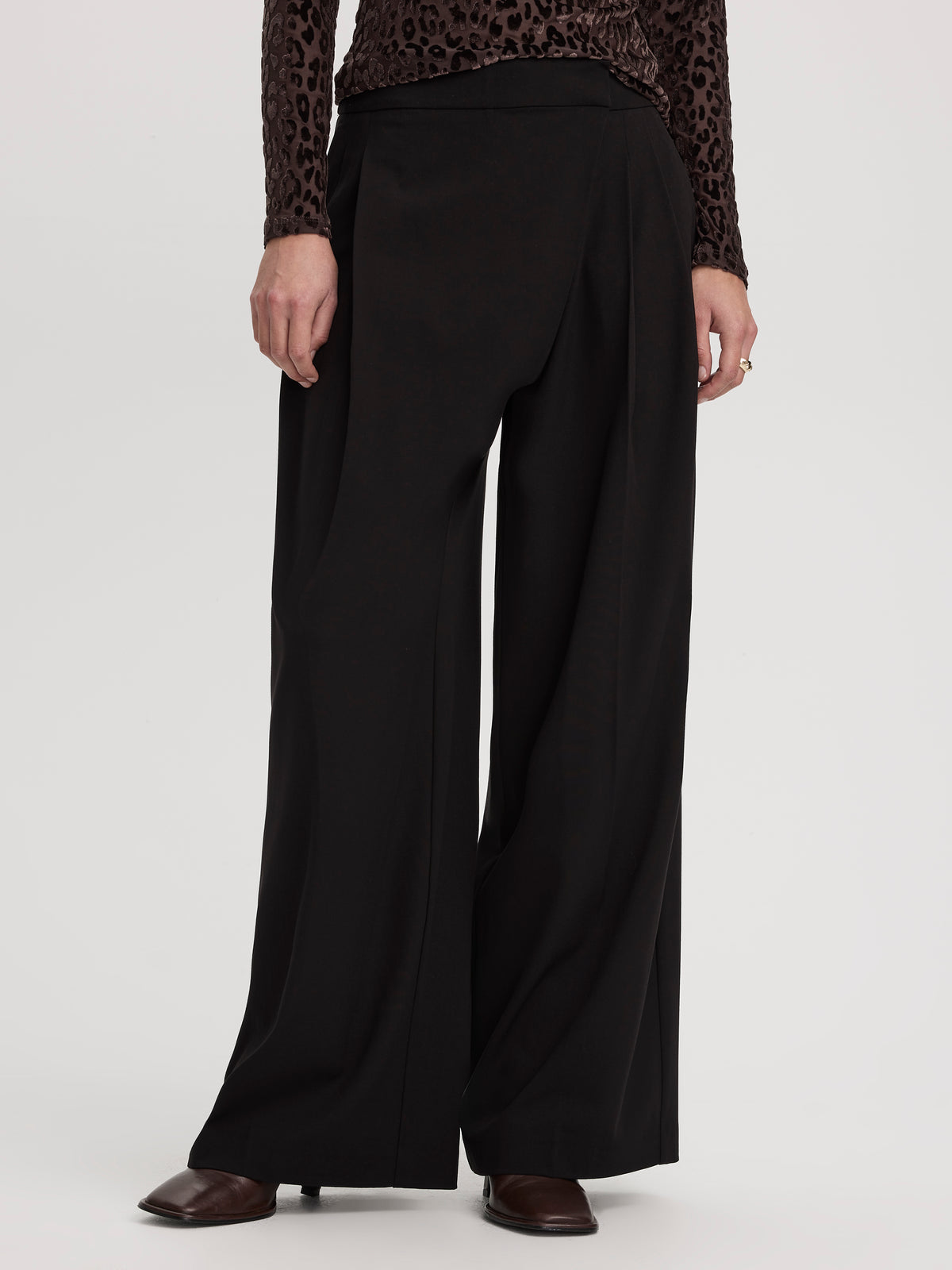 Wide-Leg Wrap-Waist Pant