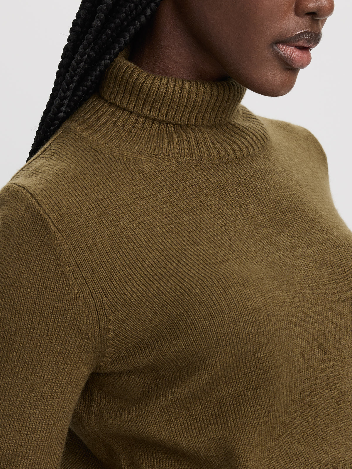 Cashmere-Blend Elbow-Sleeve Turtleneck Sweater