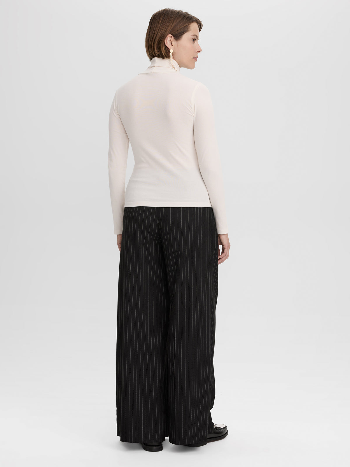Long-Sleeve Turtleneck Ribbed Top
