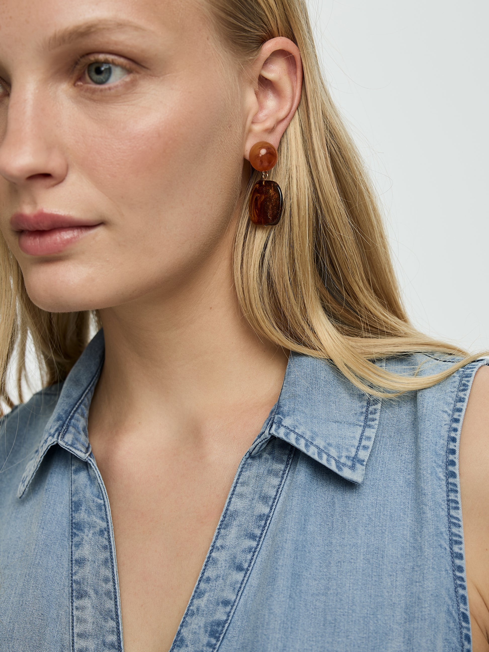 Resin Pendant Earrings