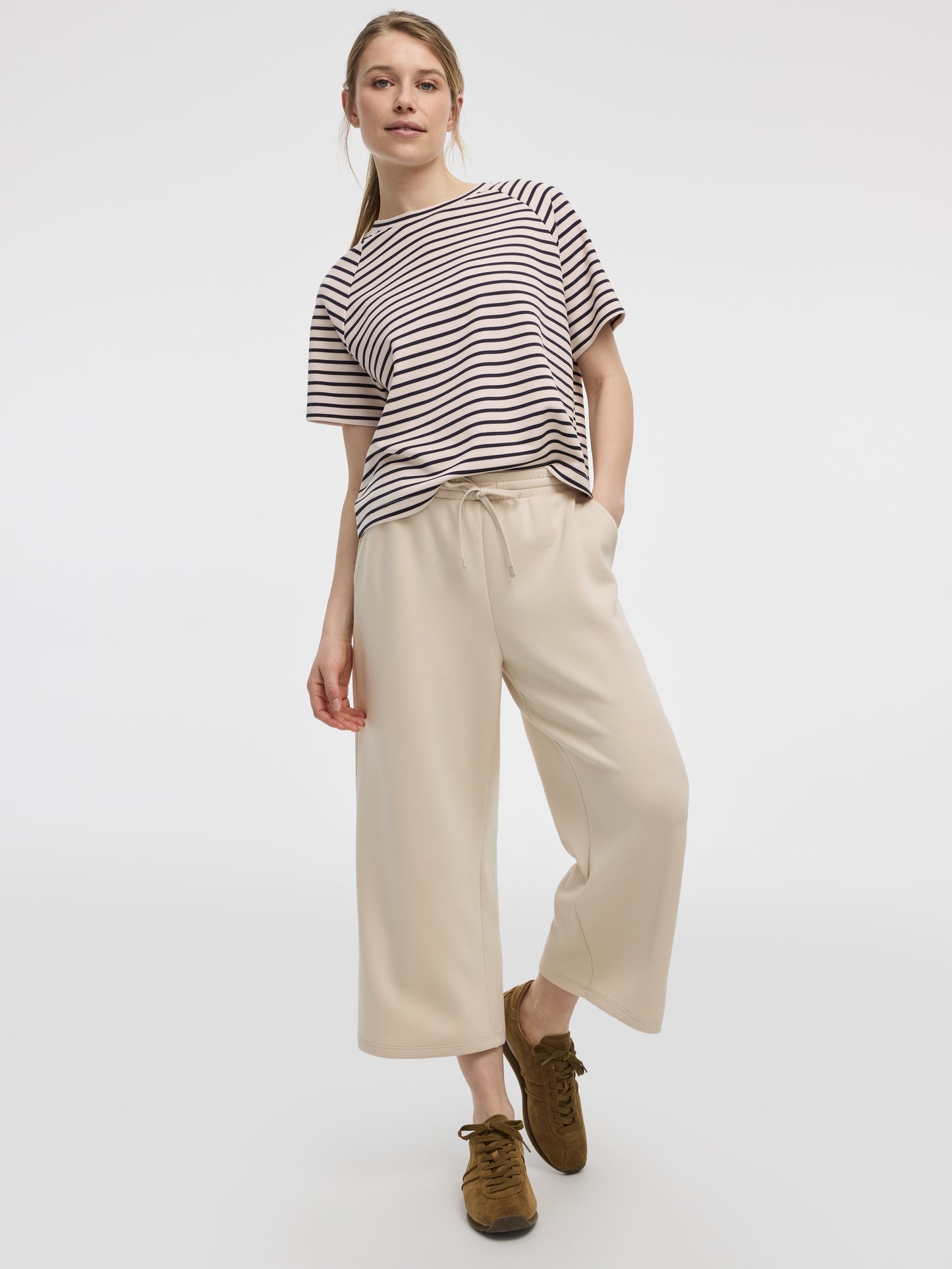 Pantalon court à jambe large – HYLUX Hyba