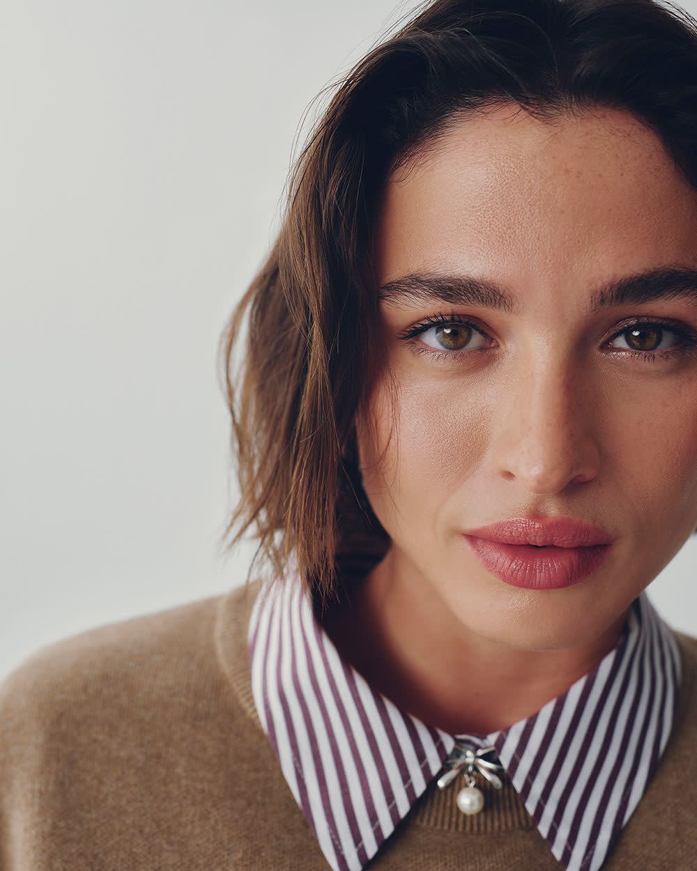 Bow Brooch with Pearl