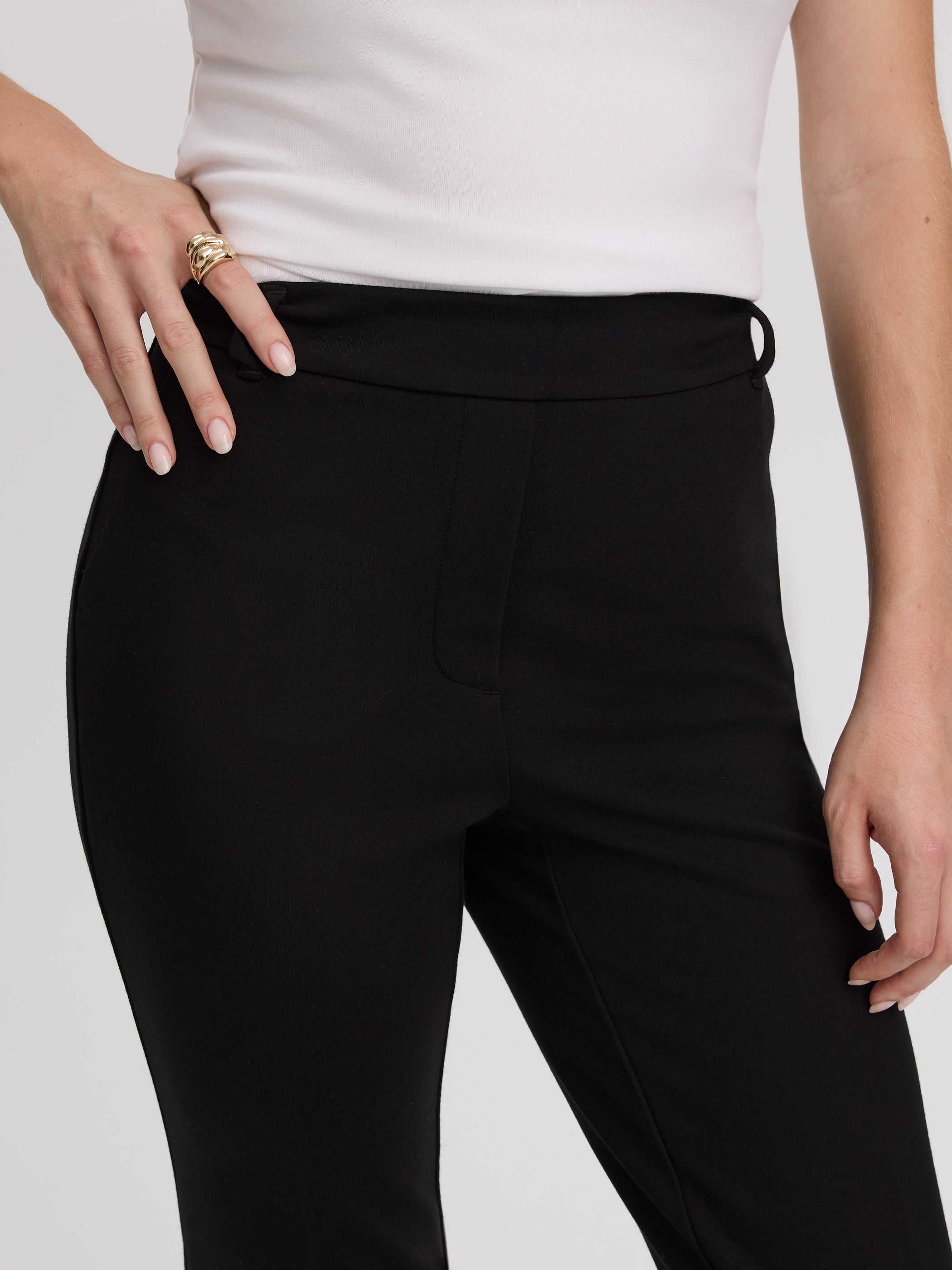 Pantalon à taille haute et jambe droite - Le Stretch Moderne (MD)
