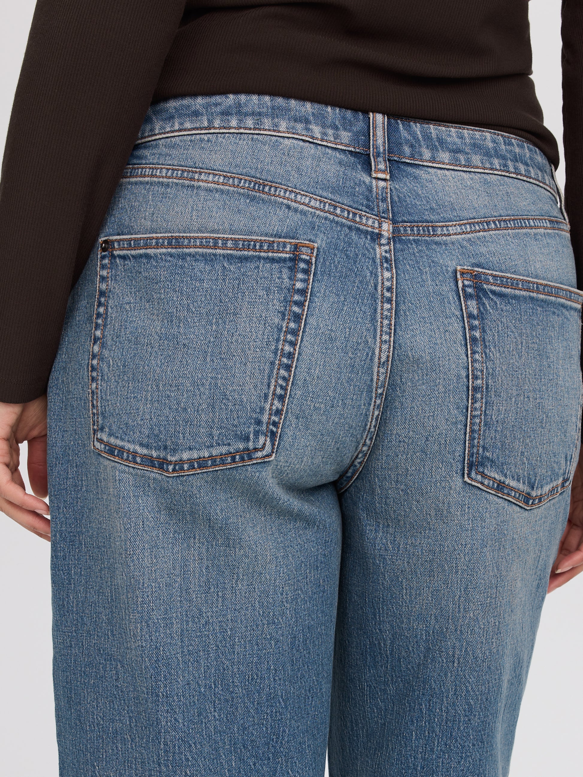 Wide-Leg Mid-Rise Jean - Curvy Fit
