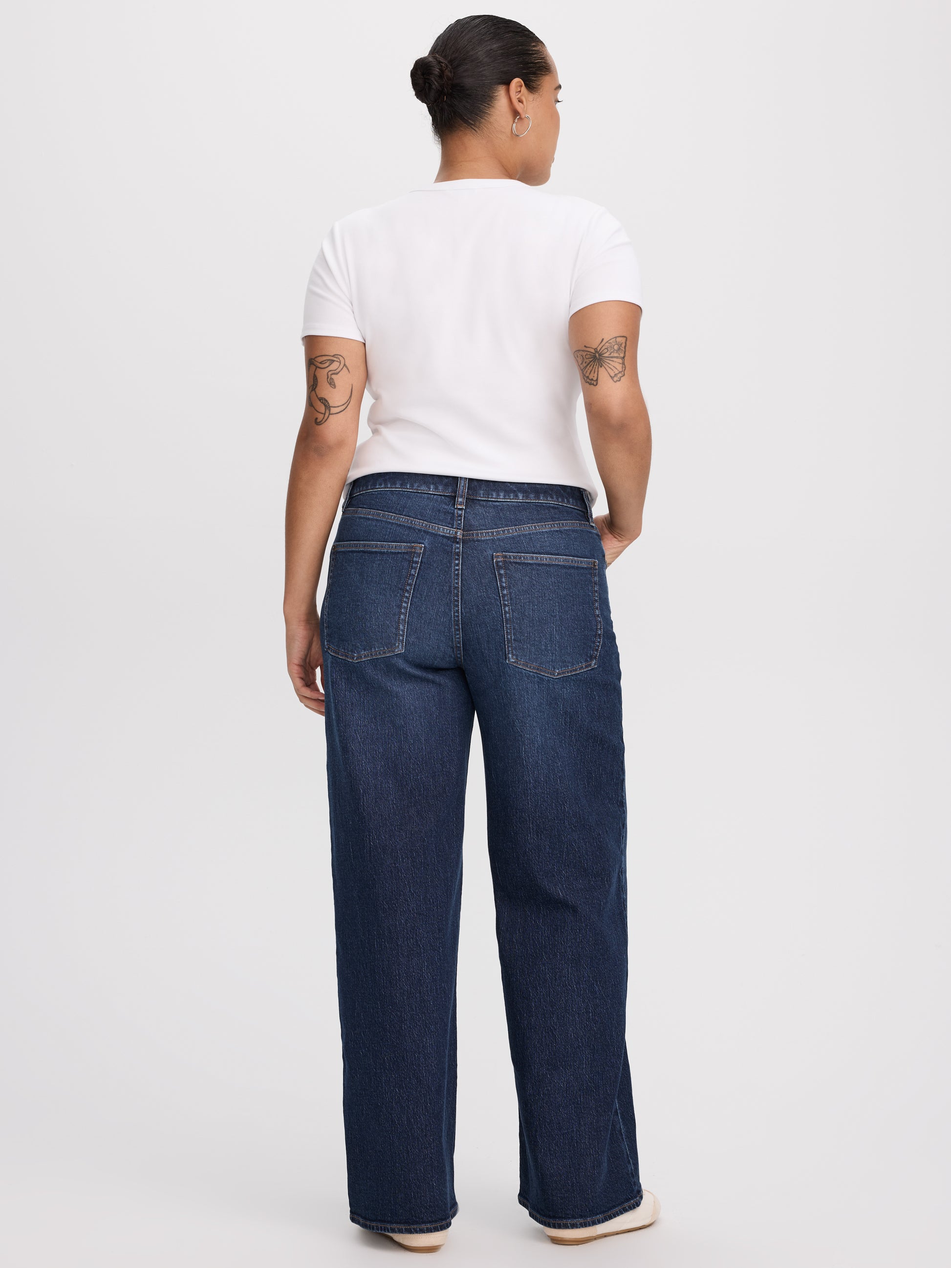 Wide-Leg Mid-Rise Jean - Curvy Fit