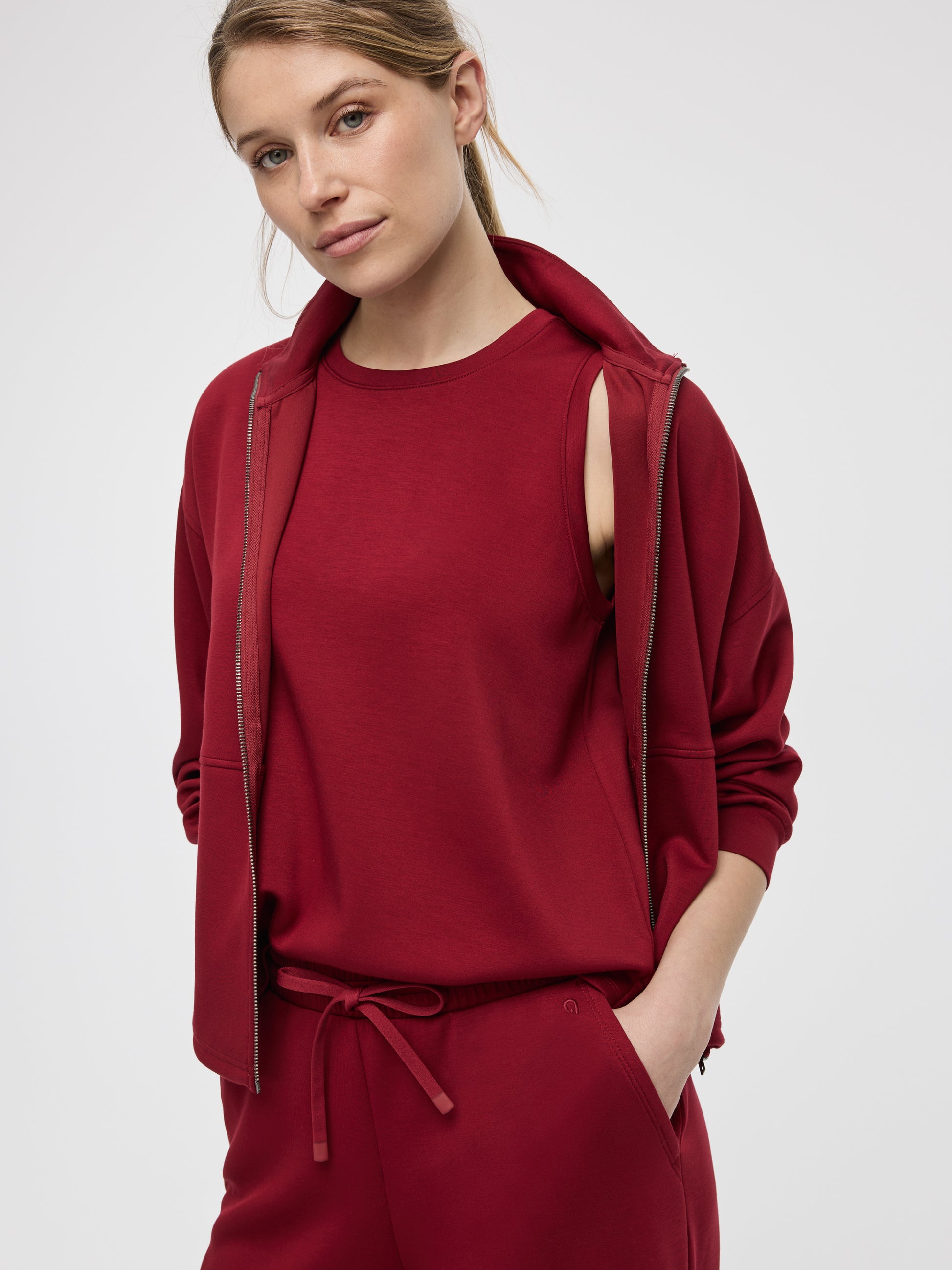 Mock-Neck Zipped Jacket - HYLUX - Hyba