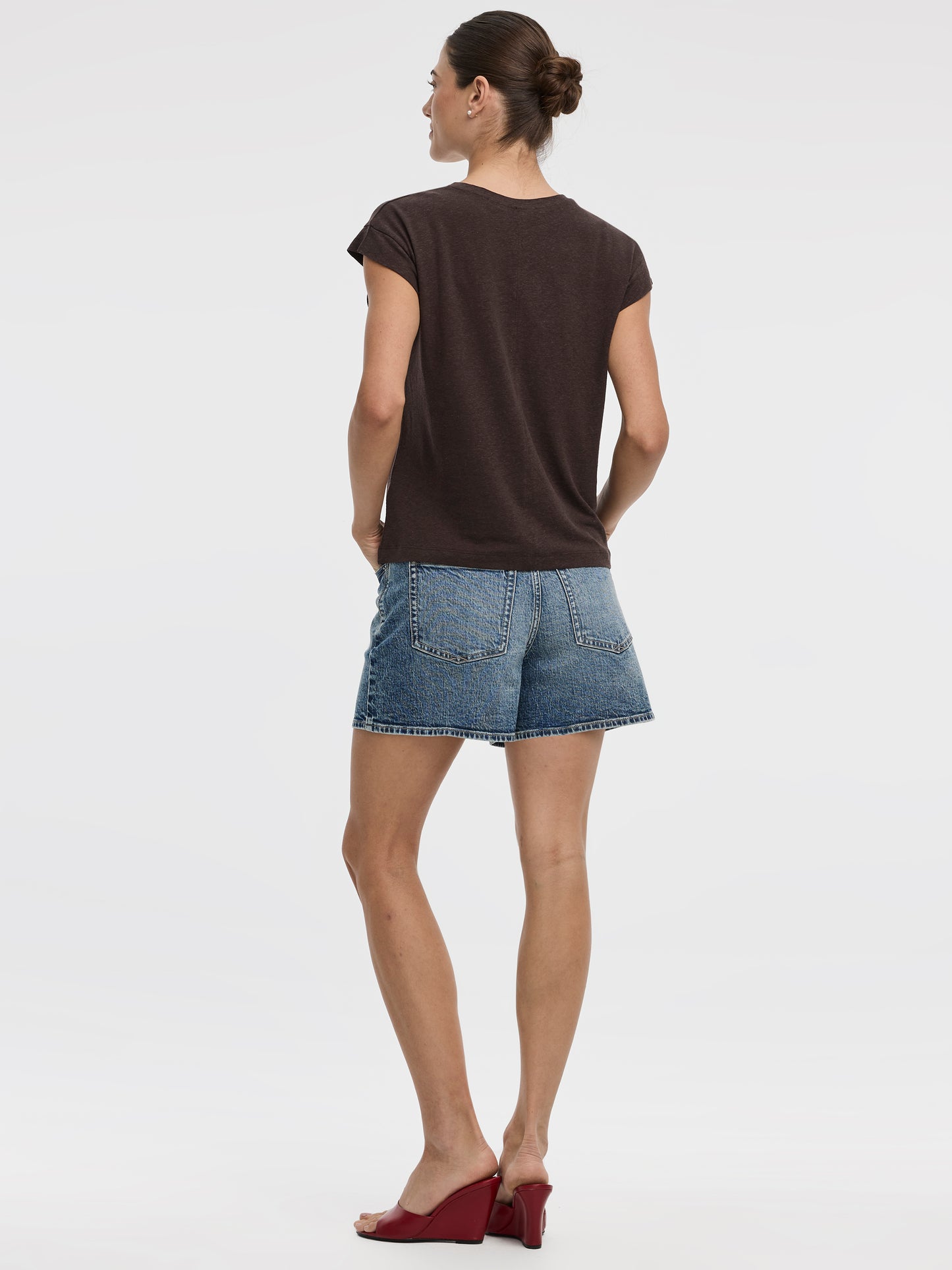 Linen-Blend Extended-Sleeve Crew-Neck Tee