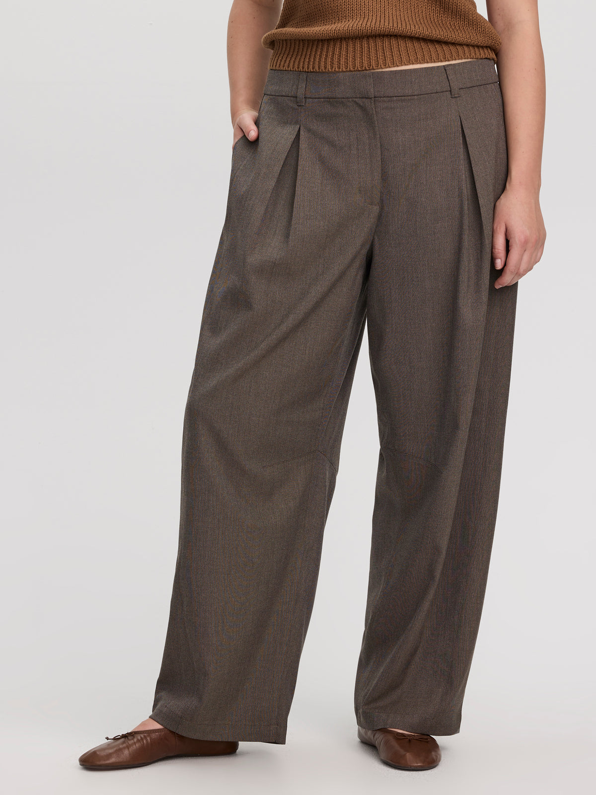 Mid-Rise Barrel Pants - The Timeless - Curvy Fit