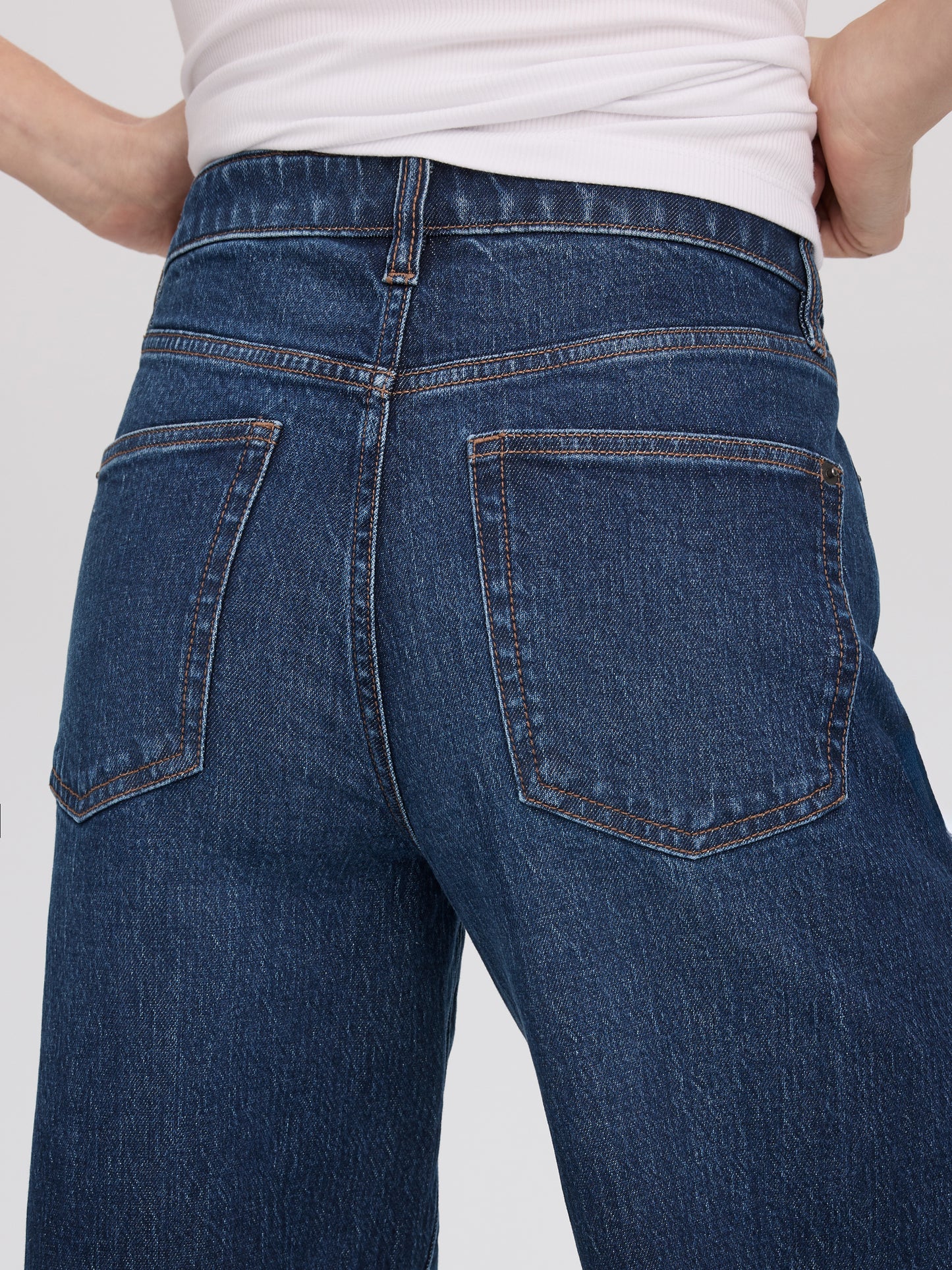 Wide-Leg Mid-Rise Jean