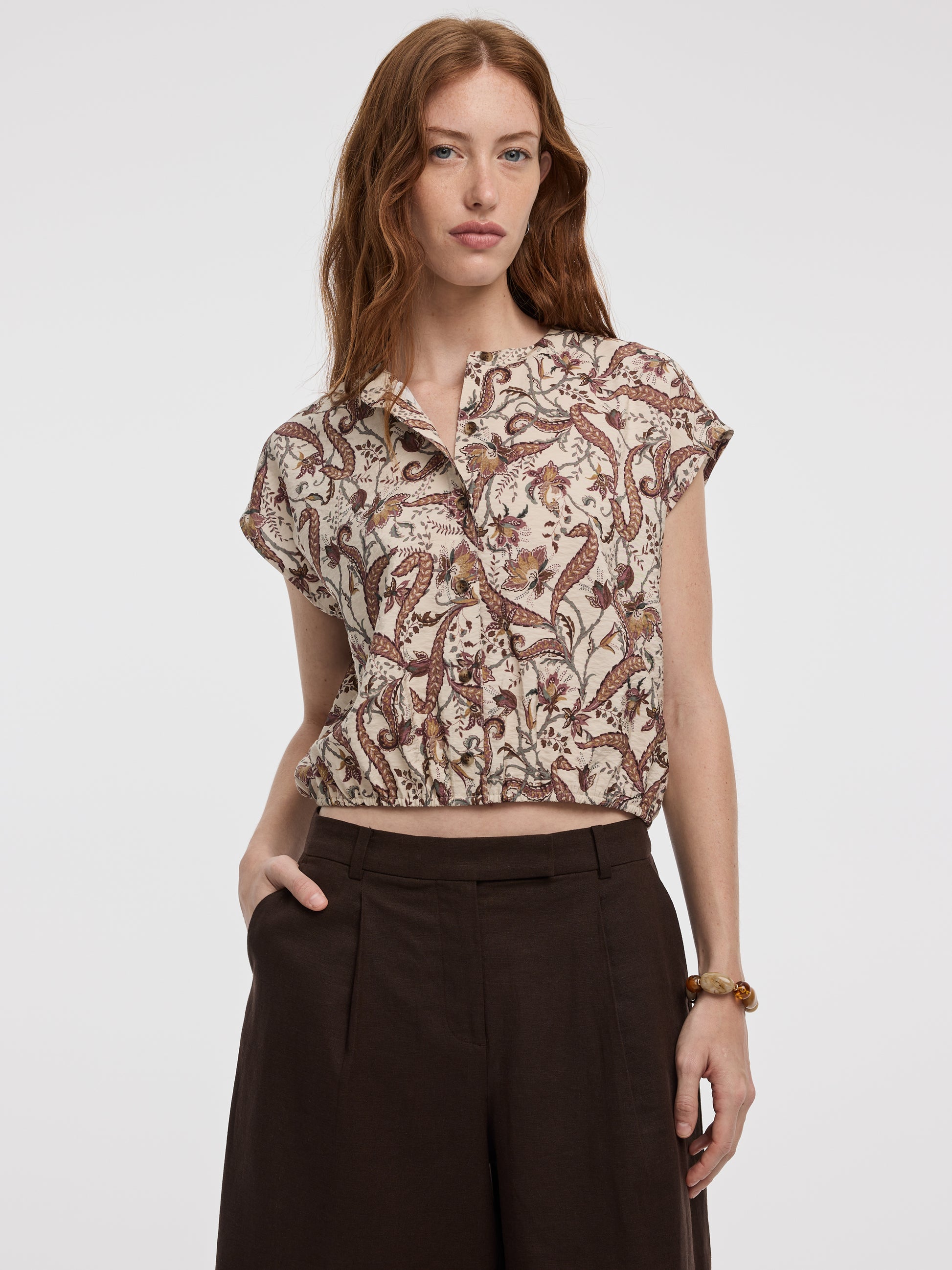 Extended-Sleeve Crew-Neck Buttoned-Down Blouse