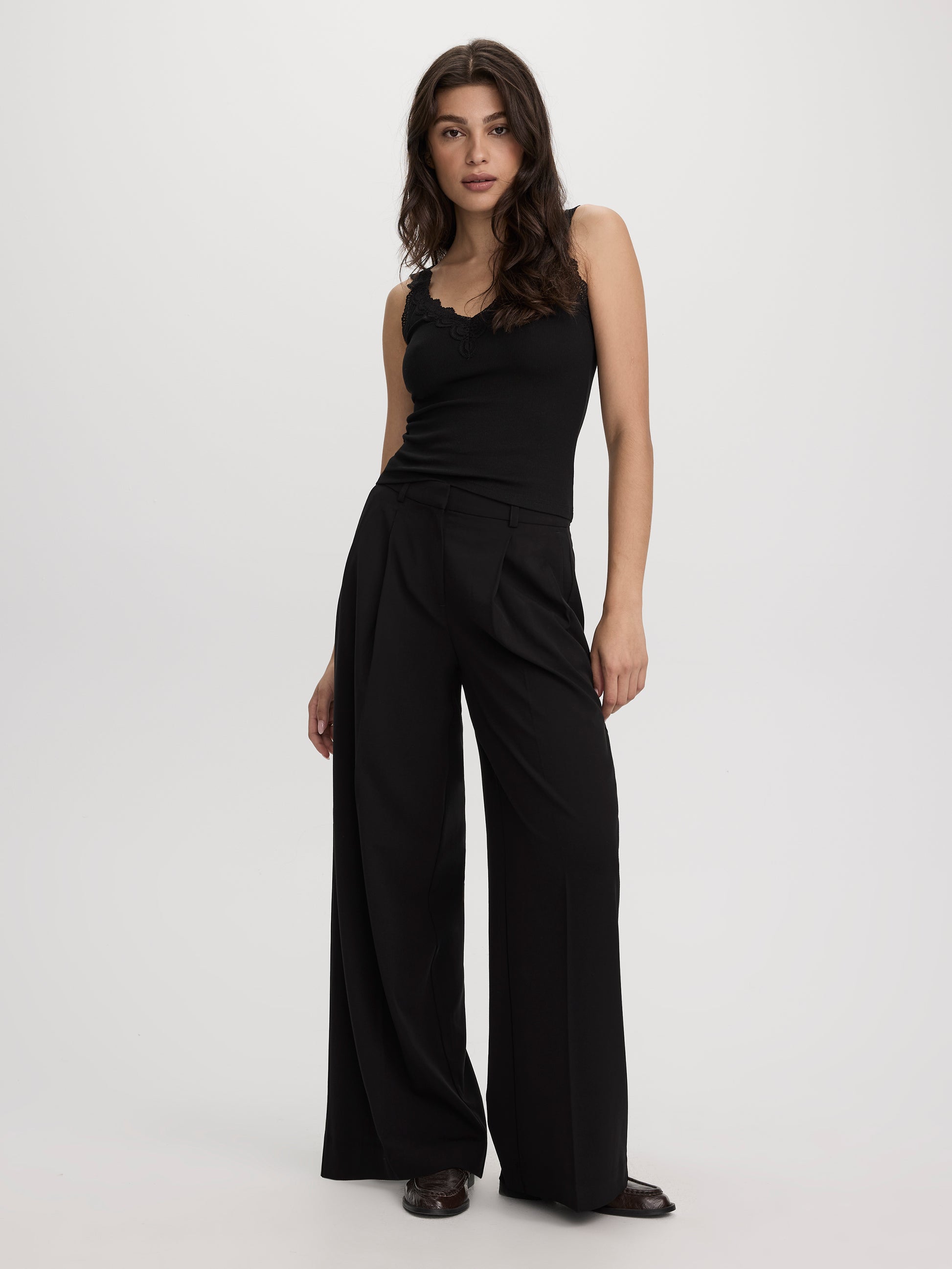 Wide-Leg High-Rise Pants - The Timeless