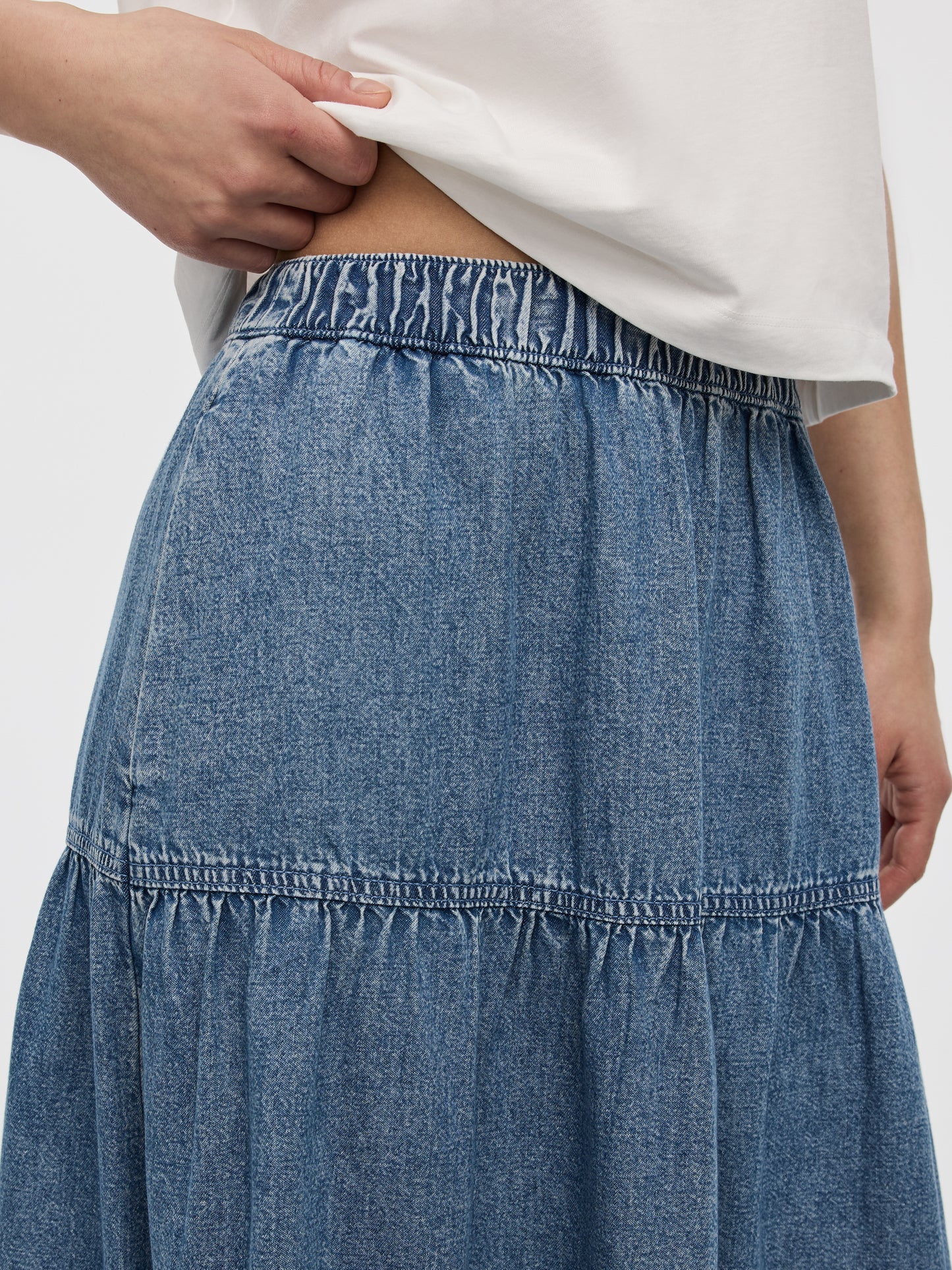 Jupe midi étagée en denim à enfiler 