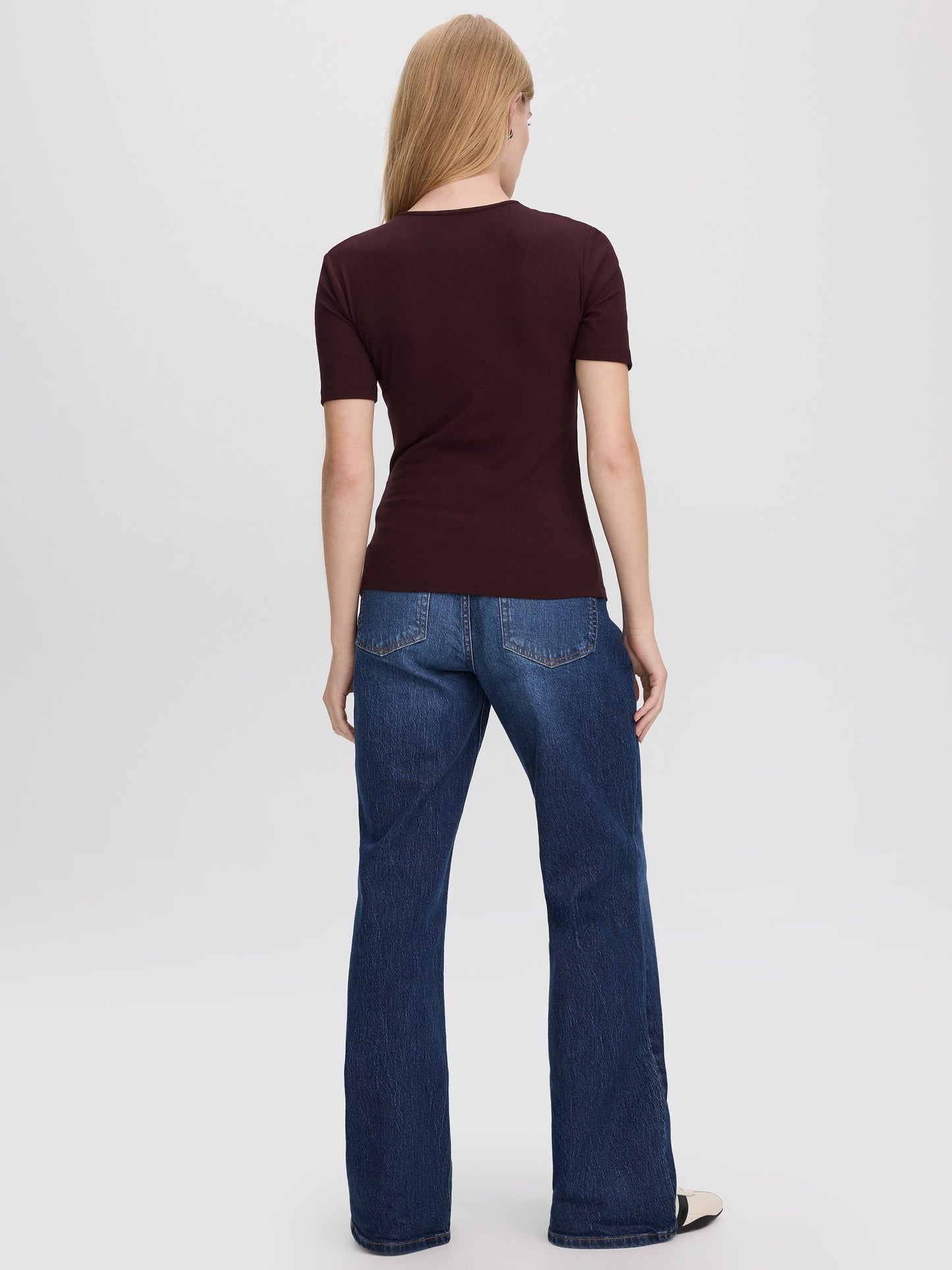 Long-Sleeve Crew-Neck Ribbed T-Shirt - R Essentials