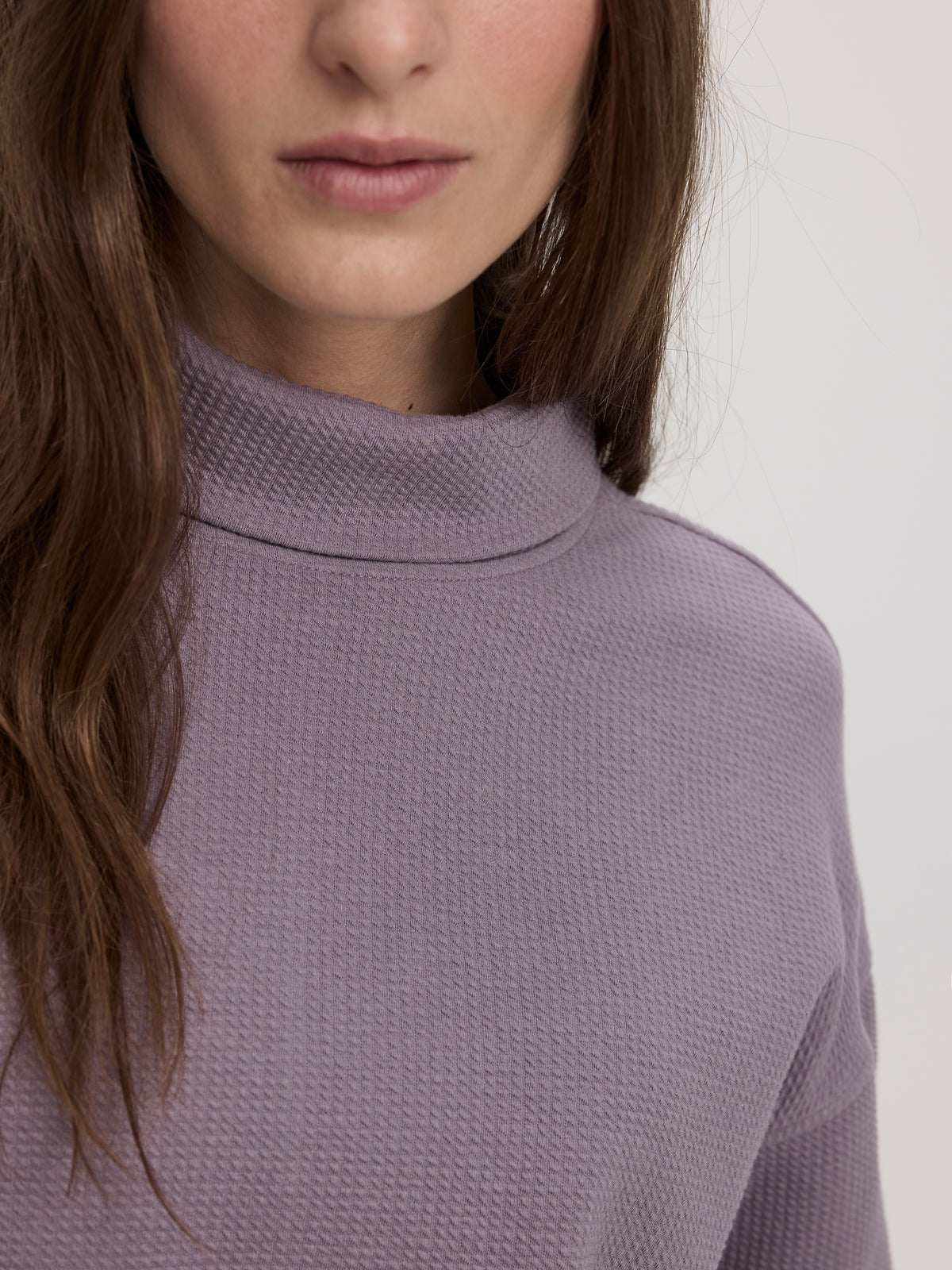 Mock-Neck Textured Pullover - Hyba