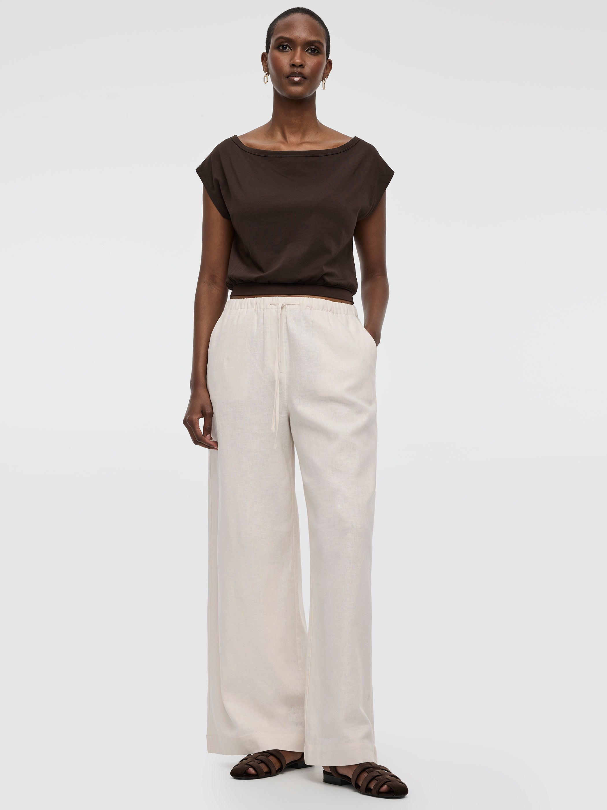 Wide-Leg Linen-Blend Pant
